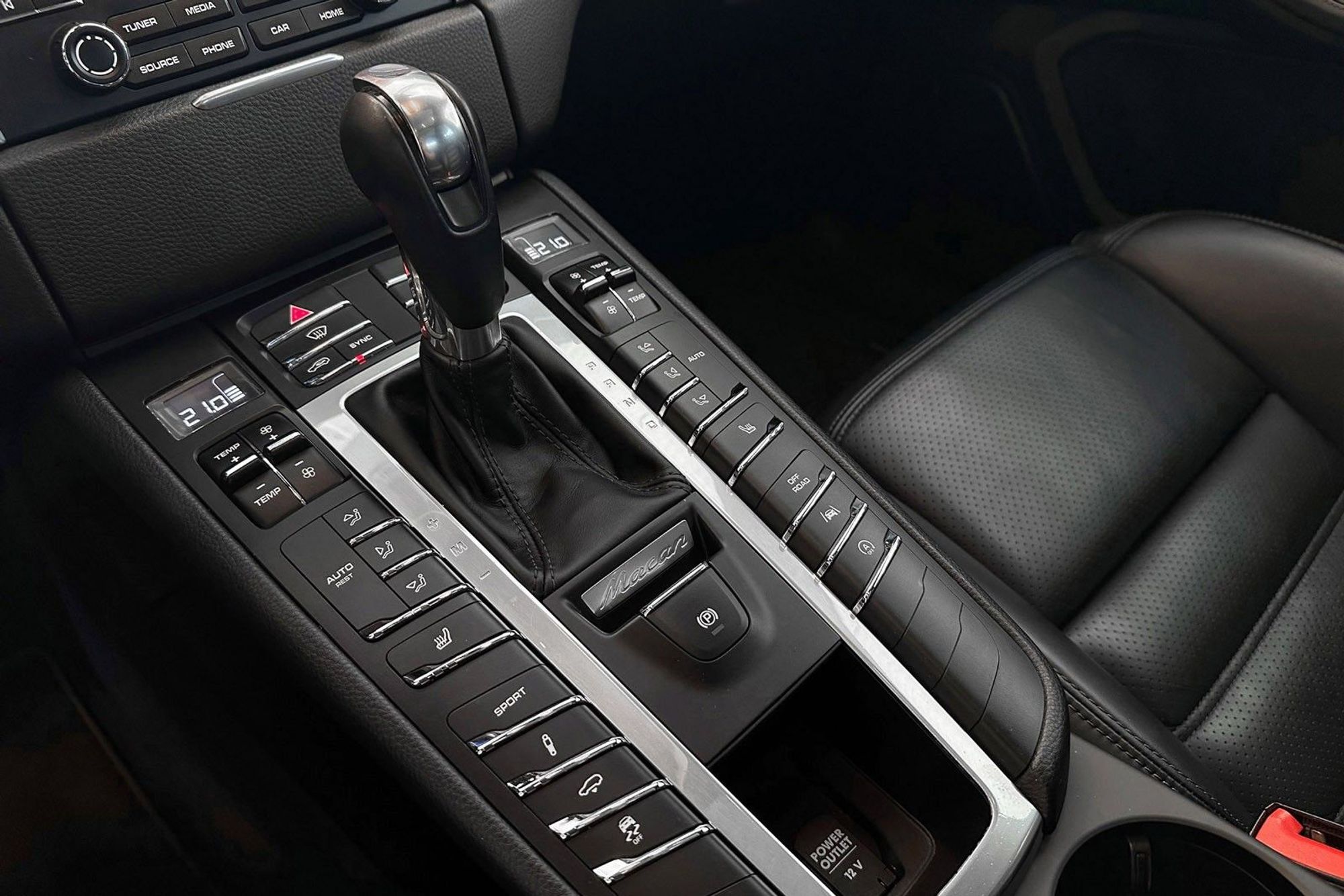 Porsche Macan PDK, 252hp, 2018