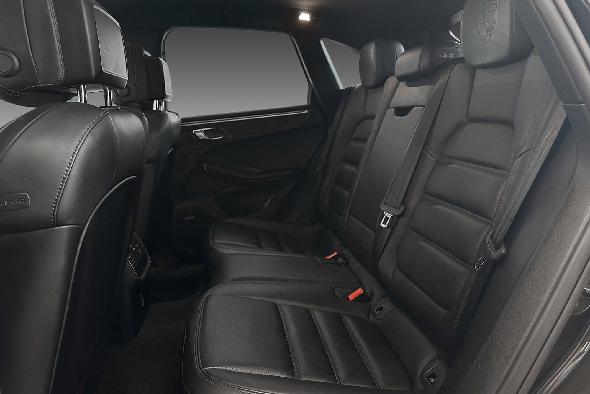 Porsche Macan PDK, 252hp, 2018