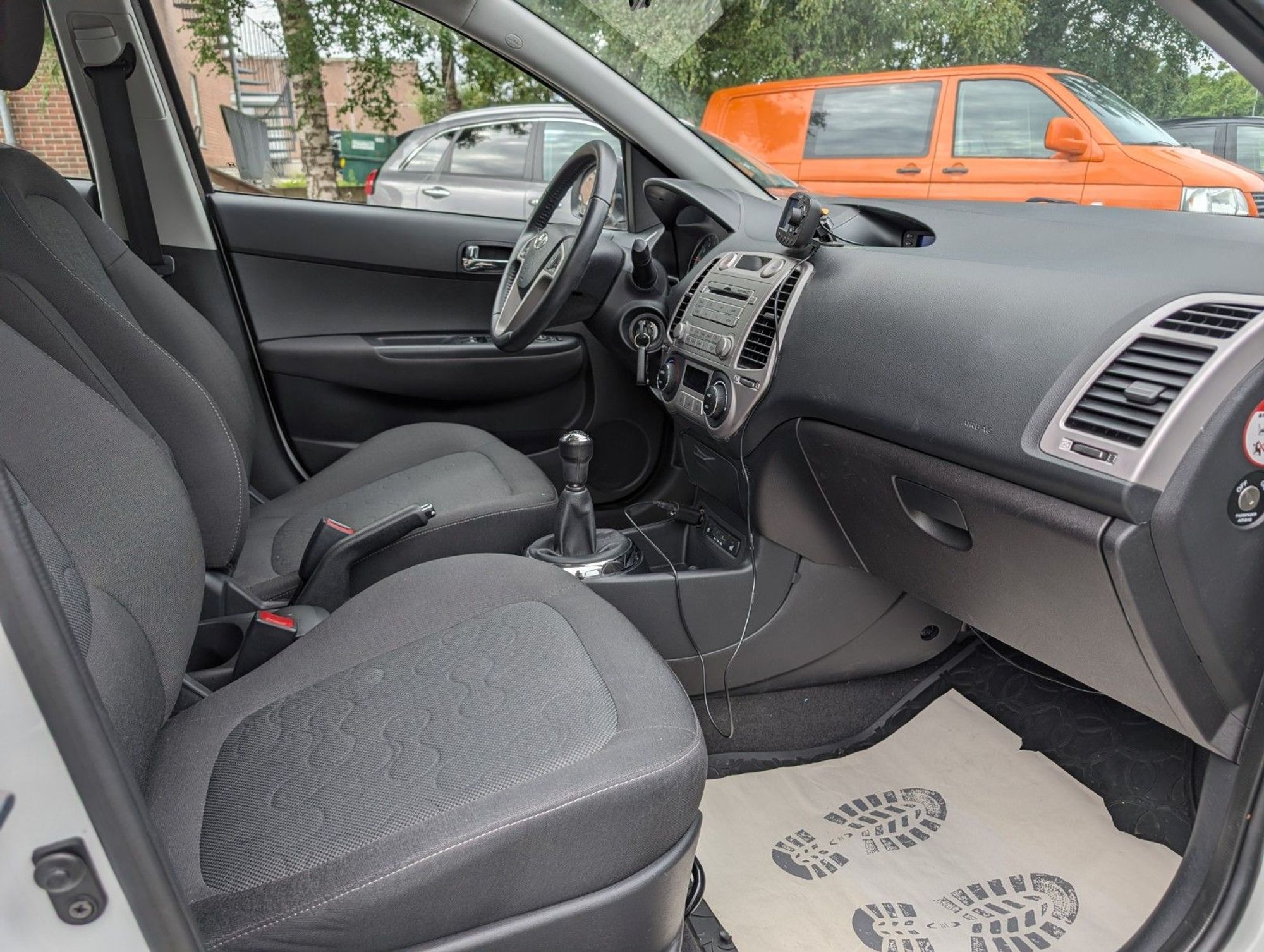 Hyundai i20 5-door 1.2 Manual, 77hp, 2011