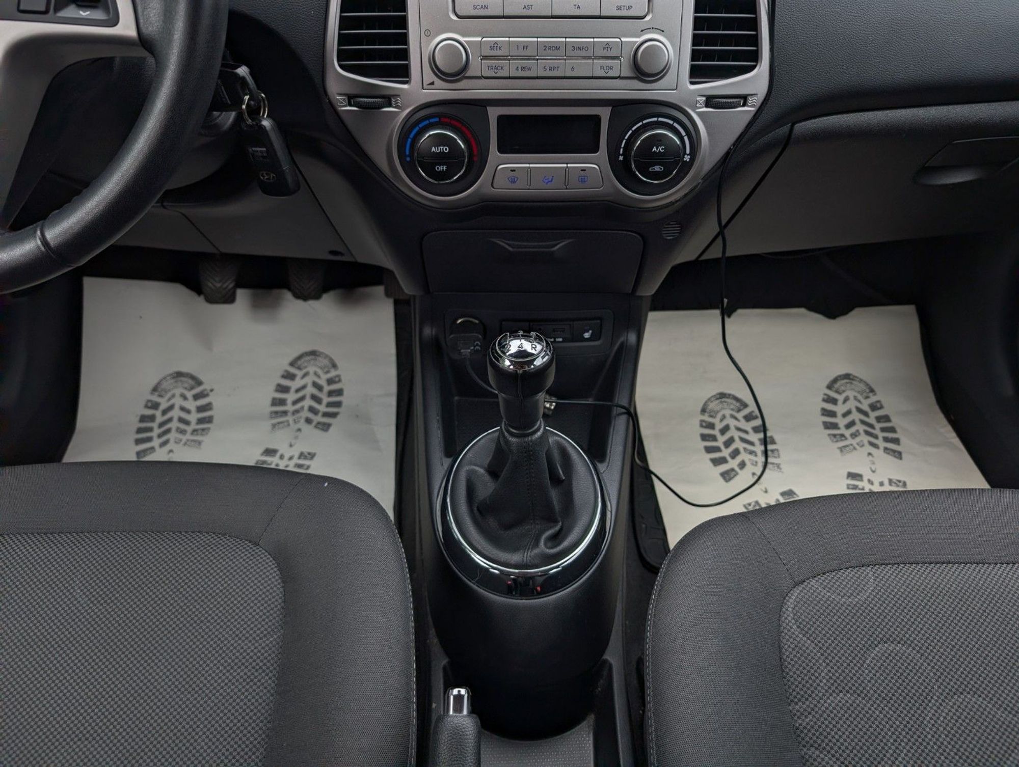 Hyundai i20 5-door 1.2 Manual, 77hp, 2011