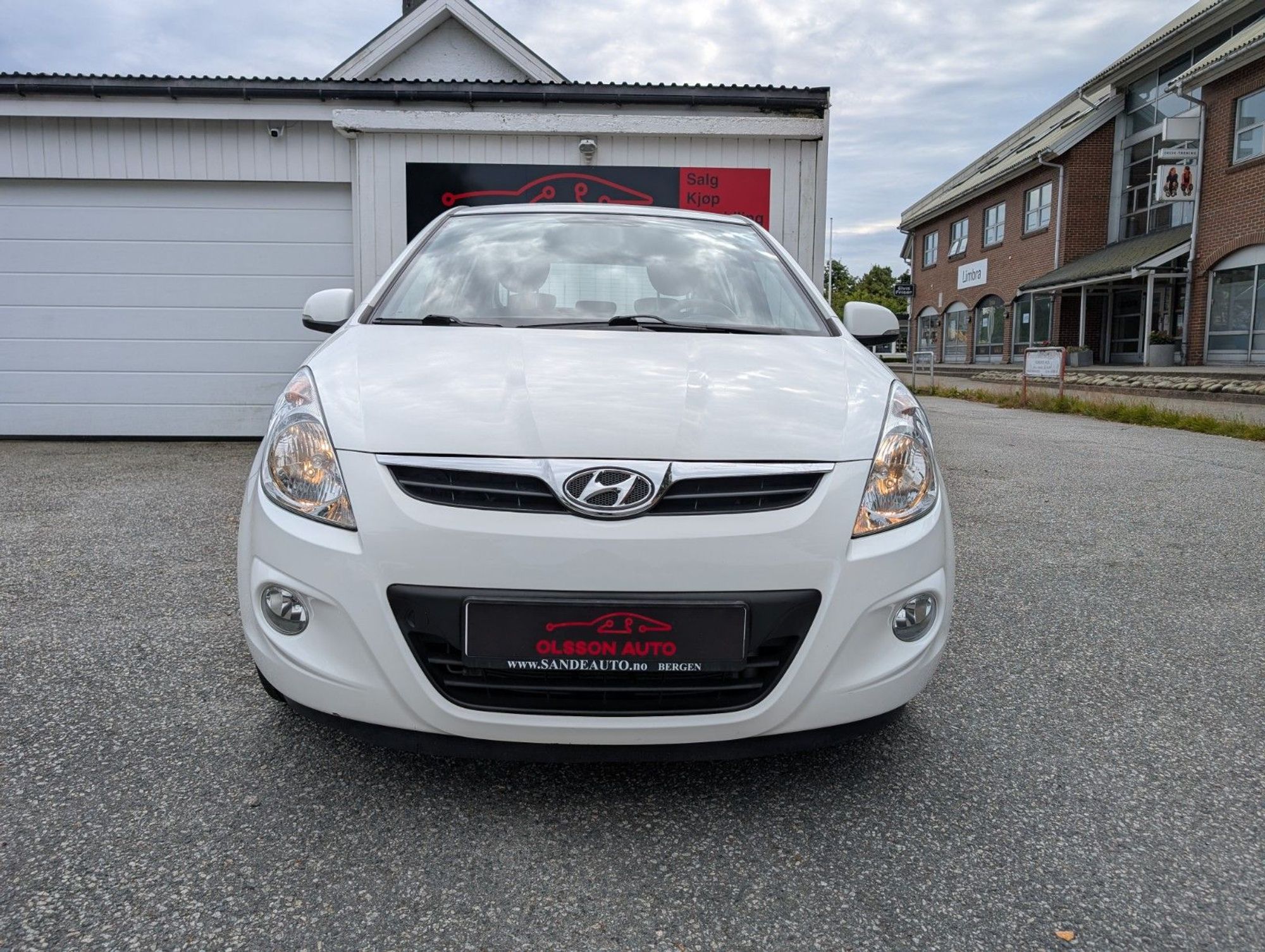 Hyundai i20 5-door 1.2 Manual, 77hp, 2011