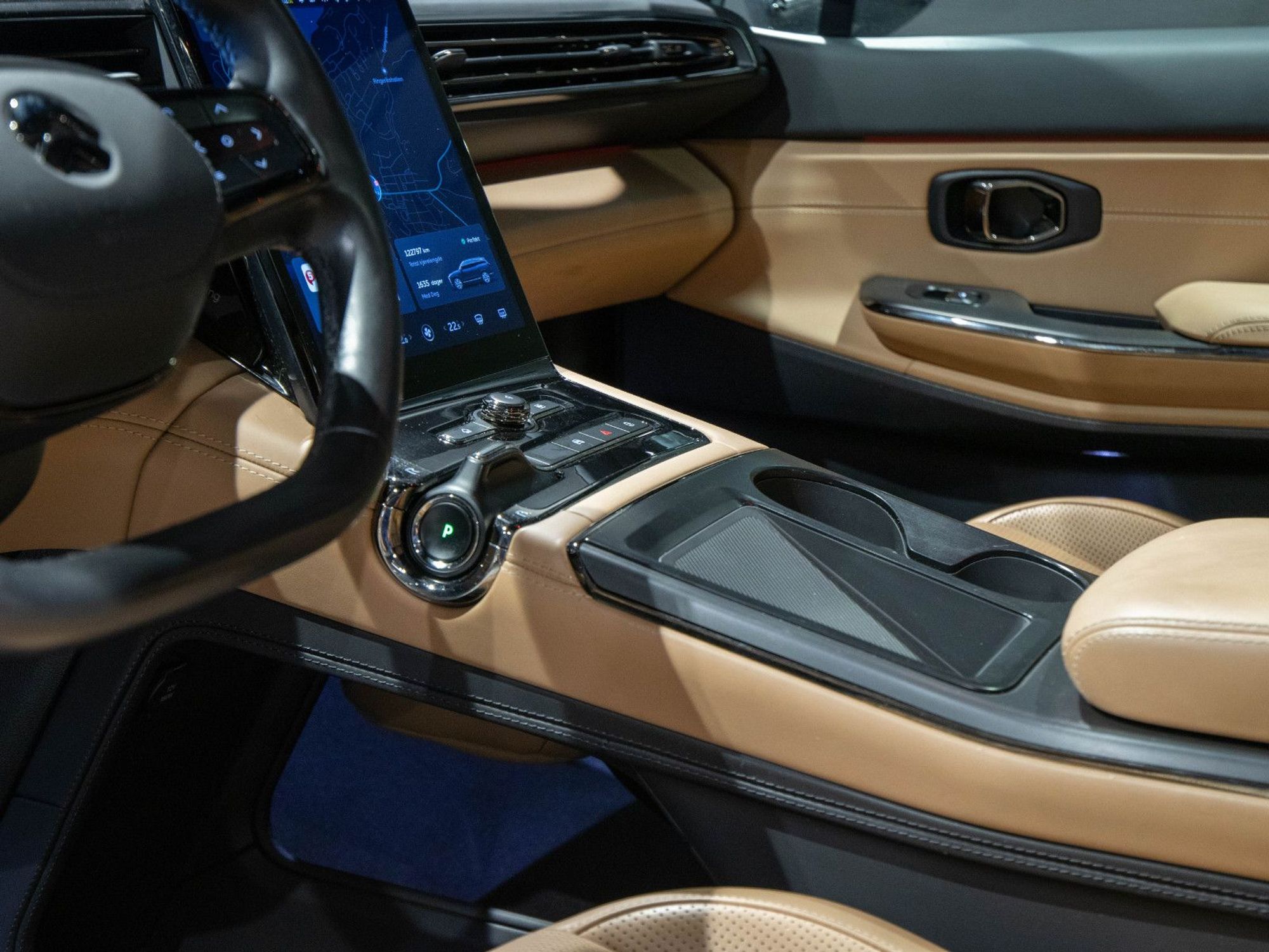 NIO ES8 Long Range, 544ps, 2021