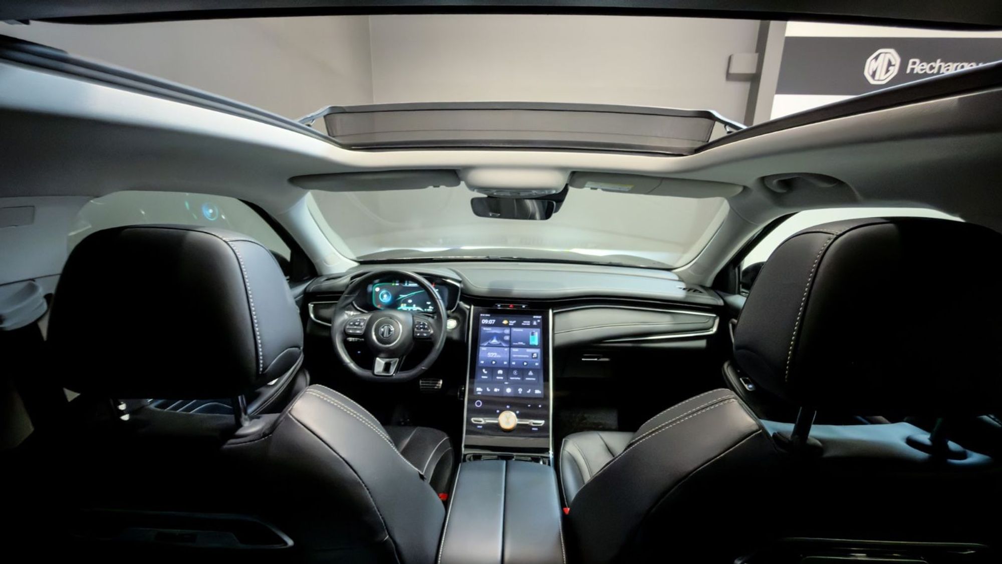 MG Marvel R Automatic, 180hp, 2023