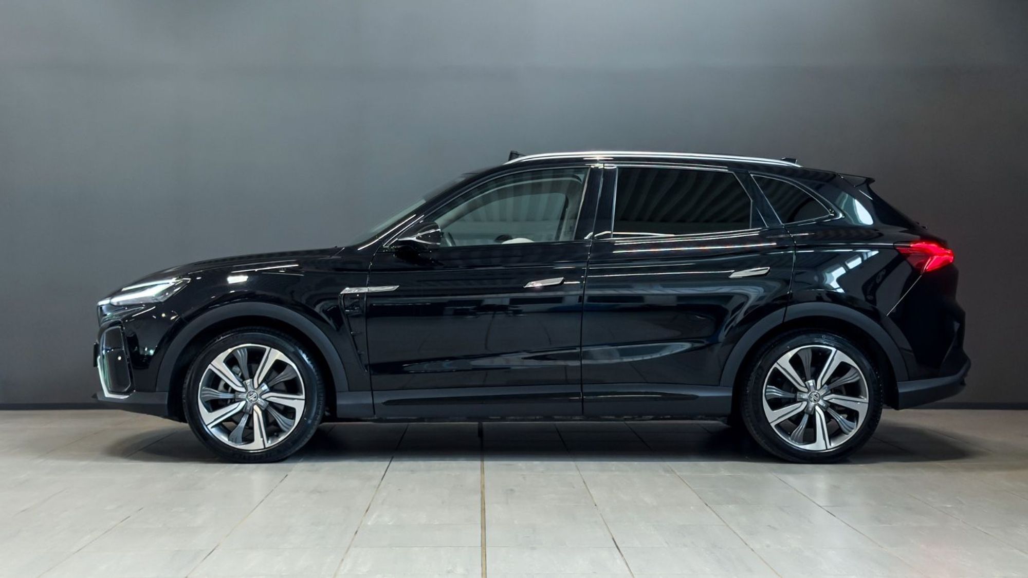 MG Marvel R Automatic, 180hp, 2023