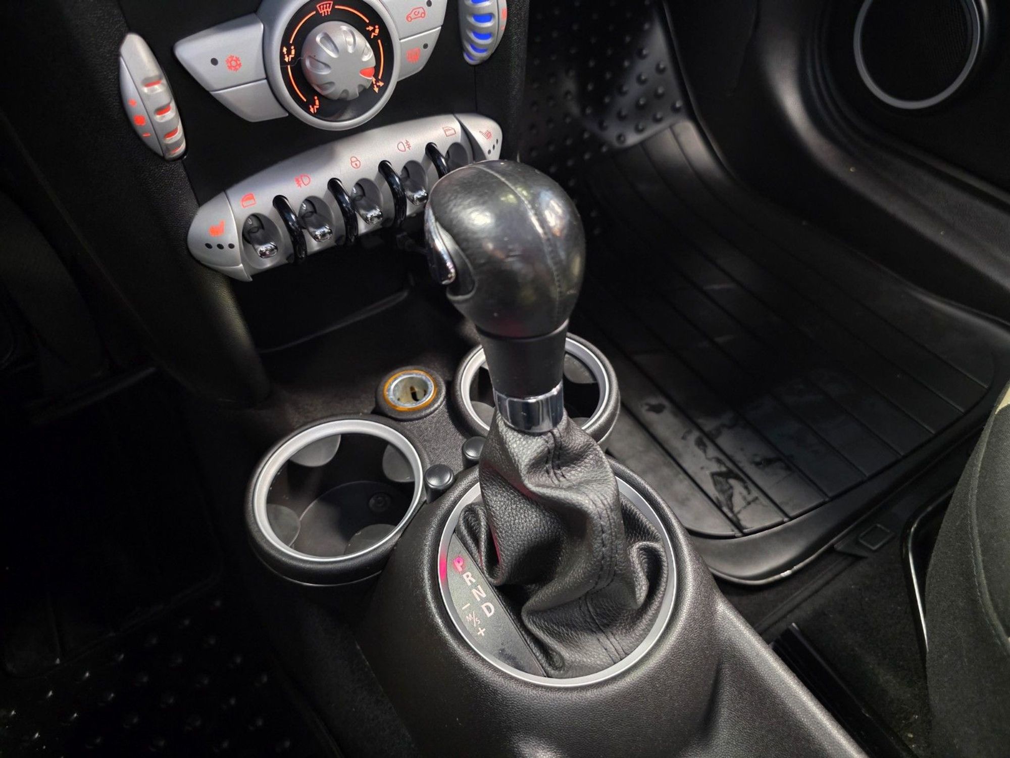 MINI Cooper D Automatic, 6-trins, 109ps, 2008