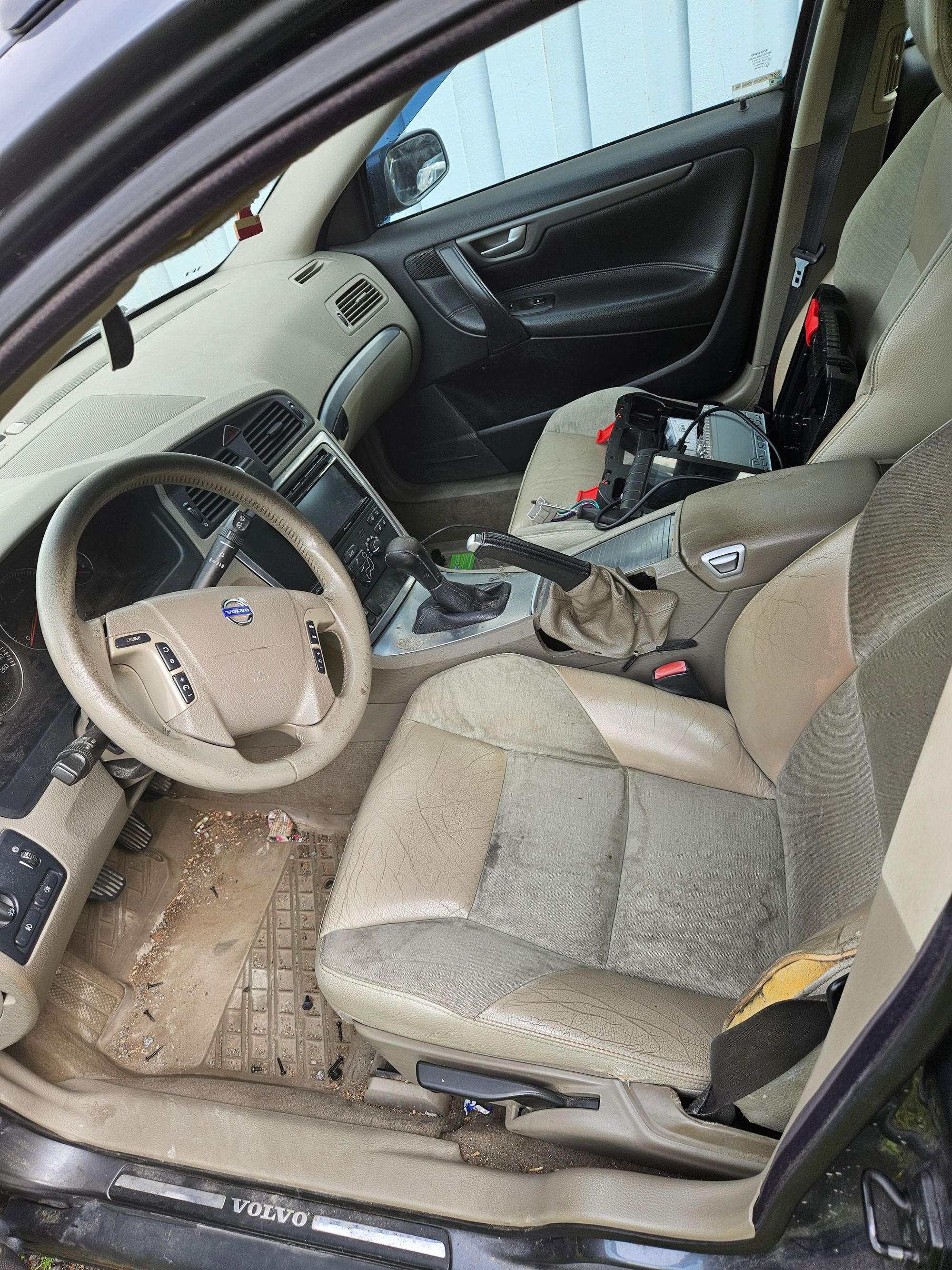 Volvo V70 D5 Manual, 163hp, 2005