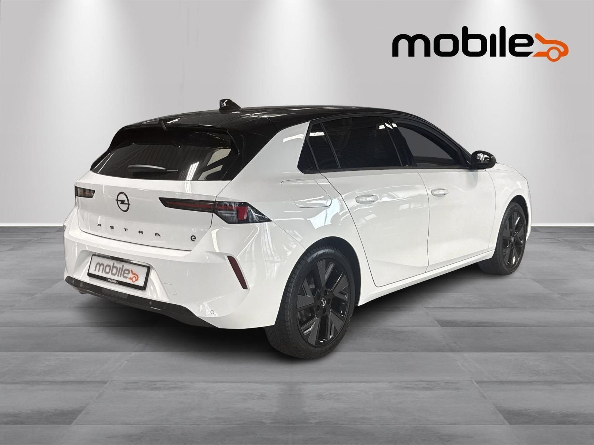 Opel Astra Electric, 156ps, 2024