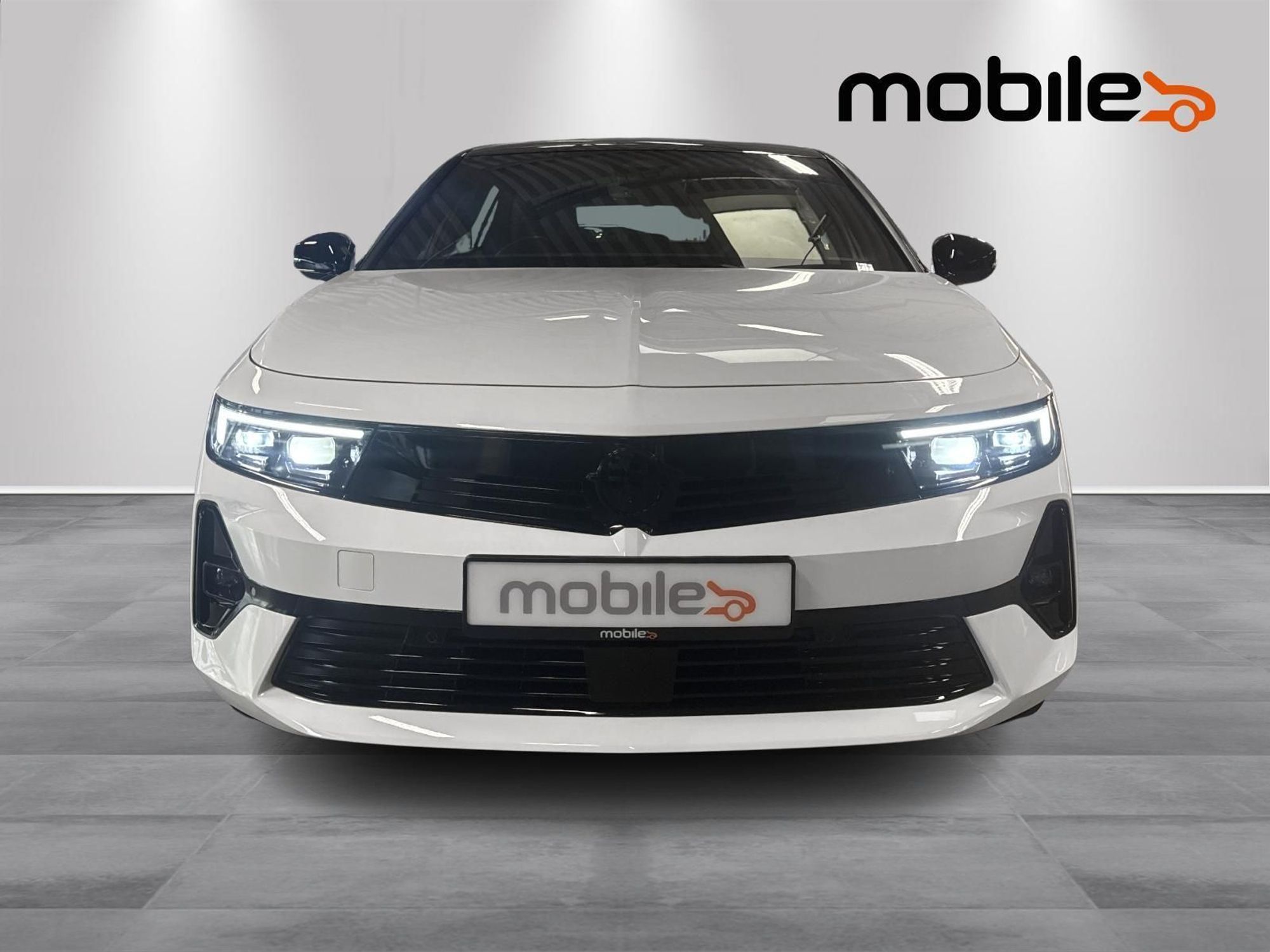 Opel Astra Electric, 156ps, 2024