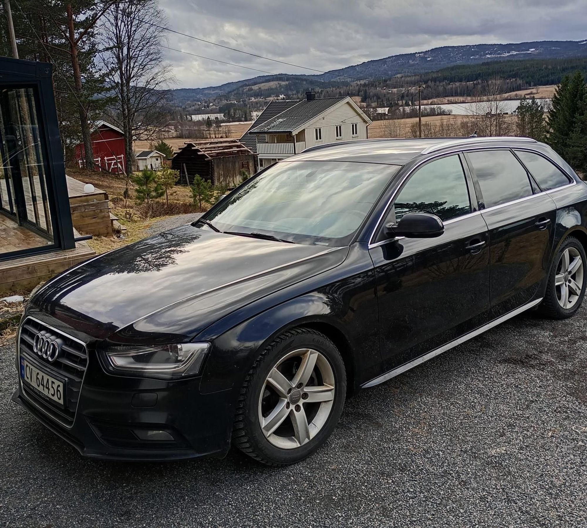 Audi A4 Avant 2.0 TDI DPF Manual, 6-trins, 120ps, 2013
