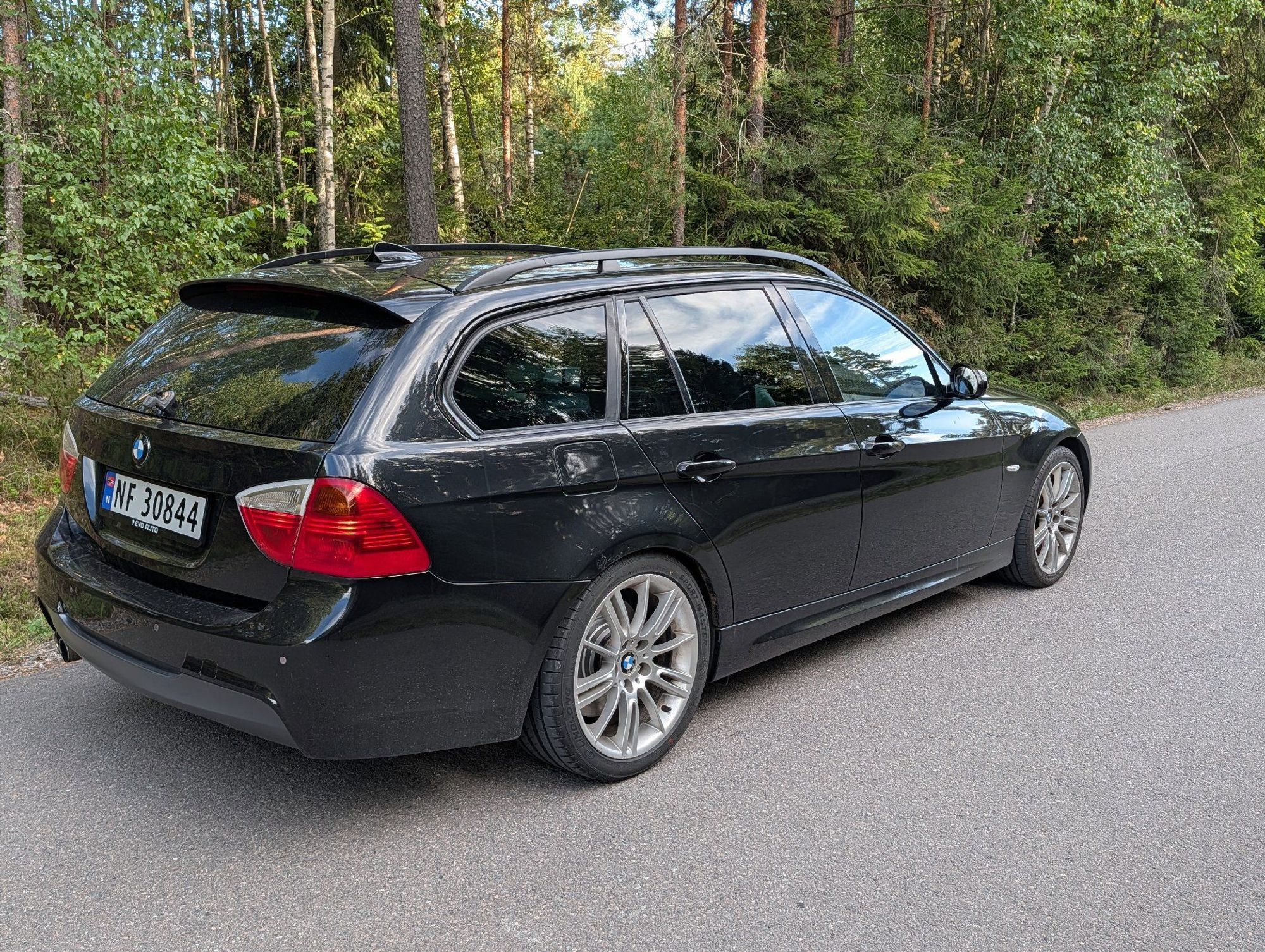 BMW 325d Touring Manual, 6-trins, 197ps, 2007