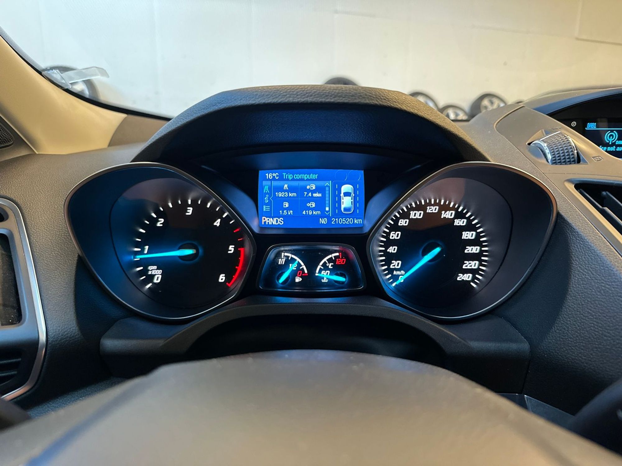 Ford Kuga 2.0 TDCi AWD Powershift, 140hp, 2014