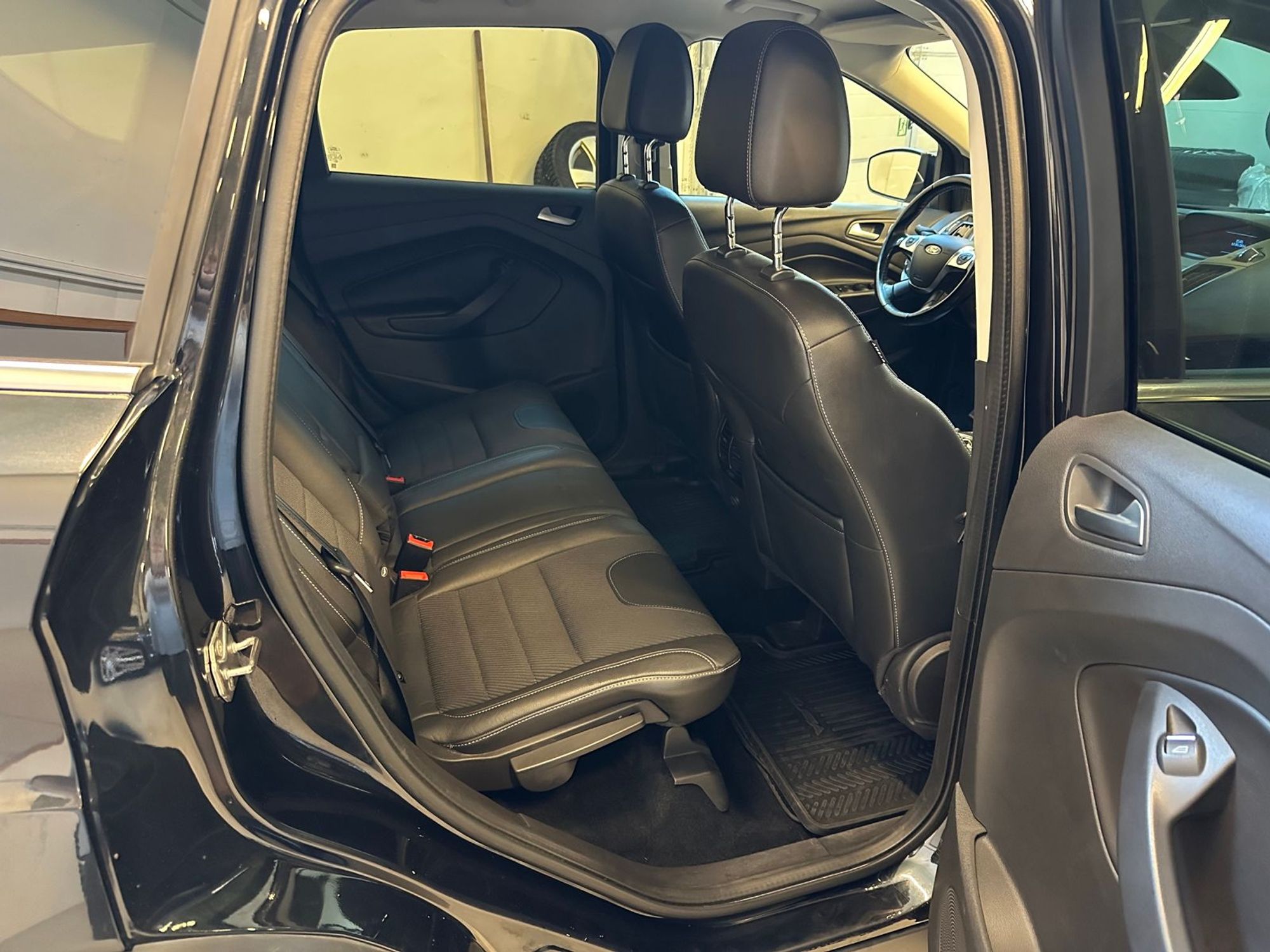 Ford Kuga 2.0 TDCi AWD Powershift, 140hp, 2014