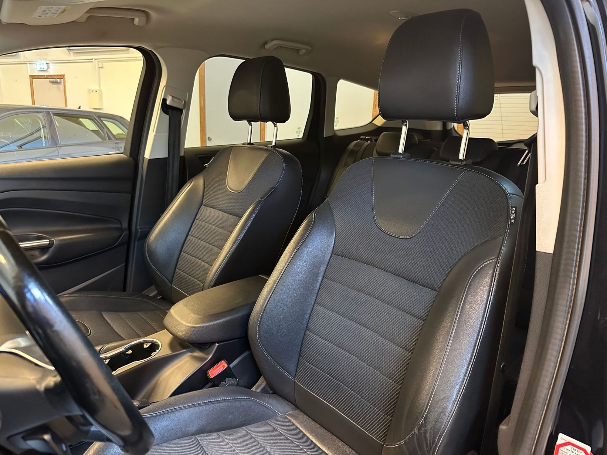 Ford Kuga 2.0 TDCi AWD Powershift, 140hp, 2014