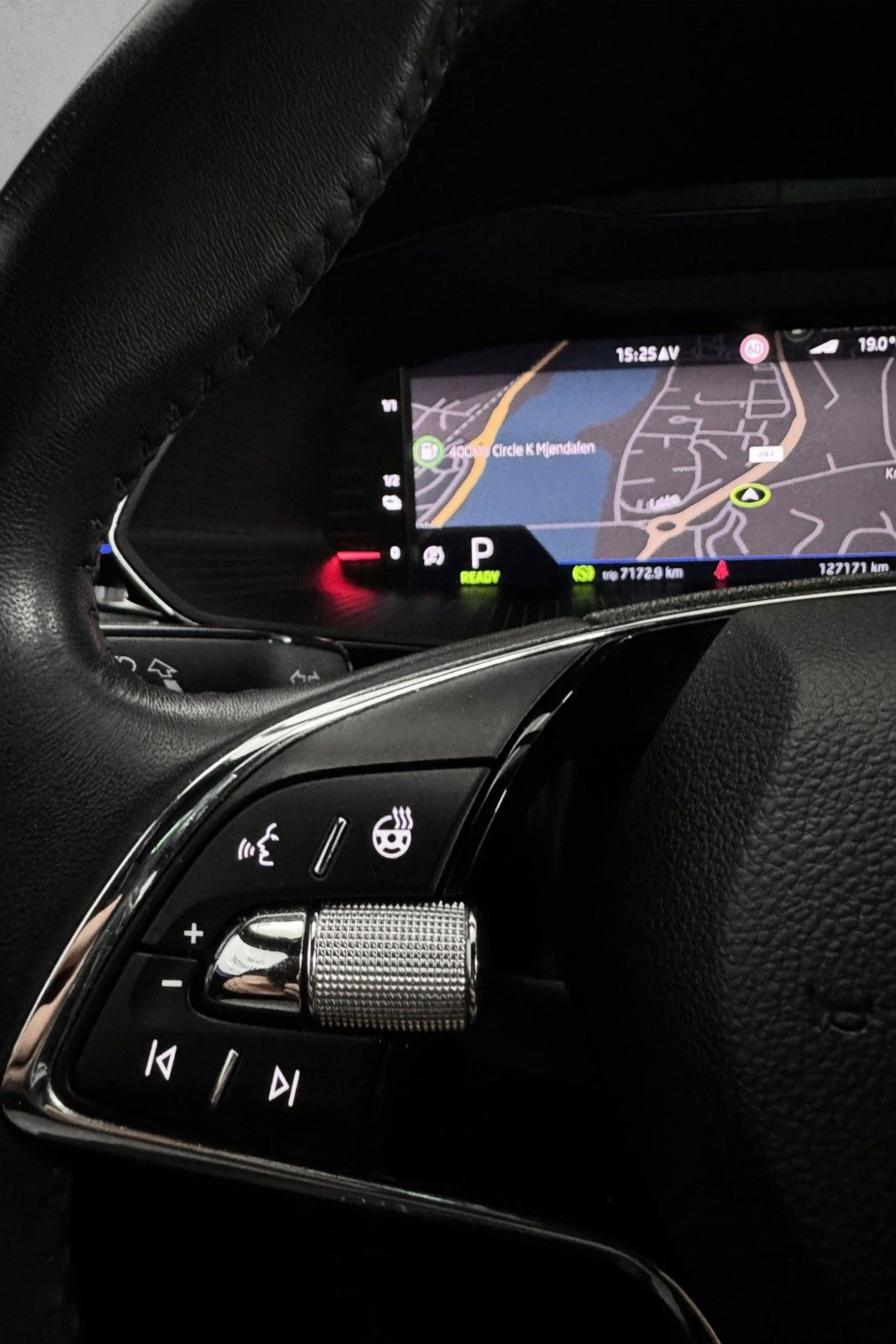Škoda Superb iV Combi 1.4 TSI iV DSG Sequential, 218hp, 2023