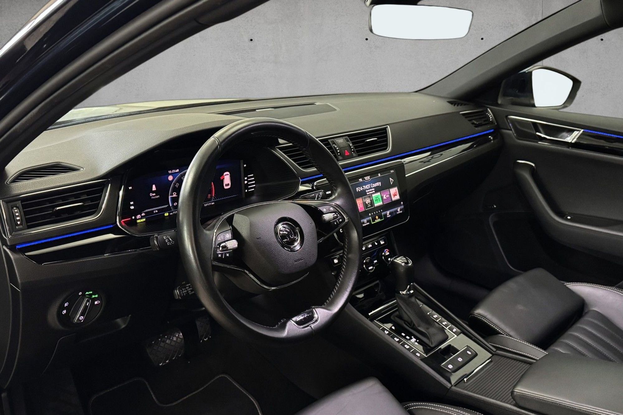 Škoda Superb iV Combi 1.4 TSI iV DSG Sequential, 218hp, 2023