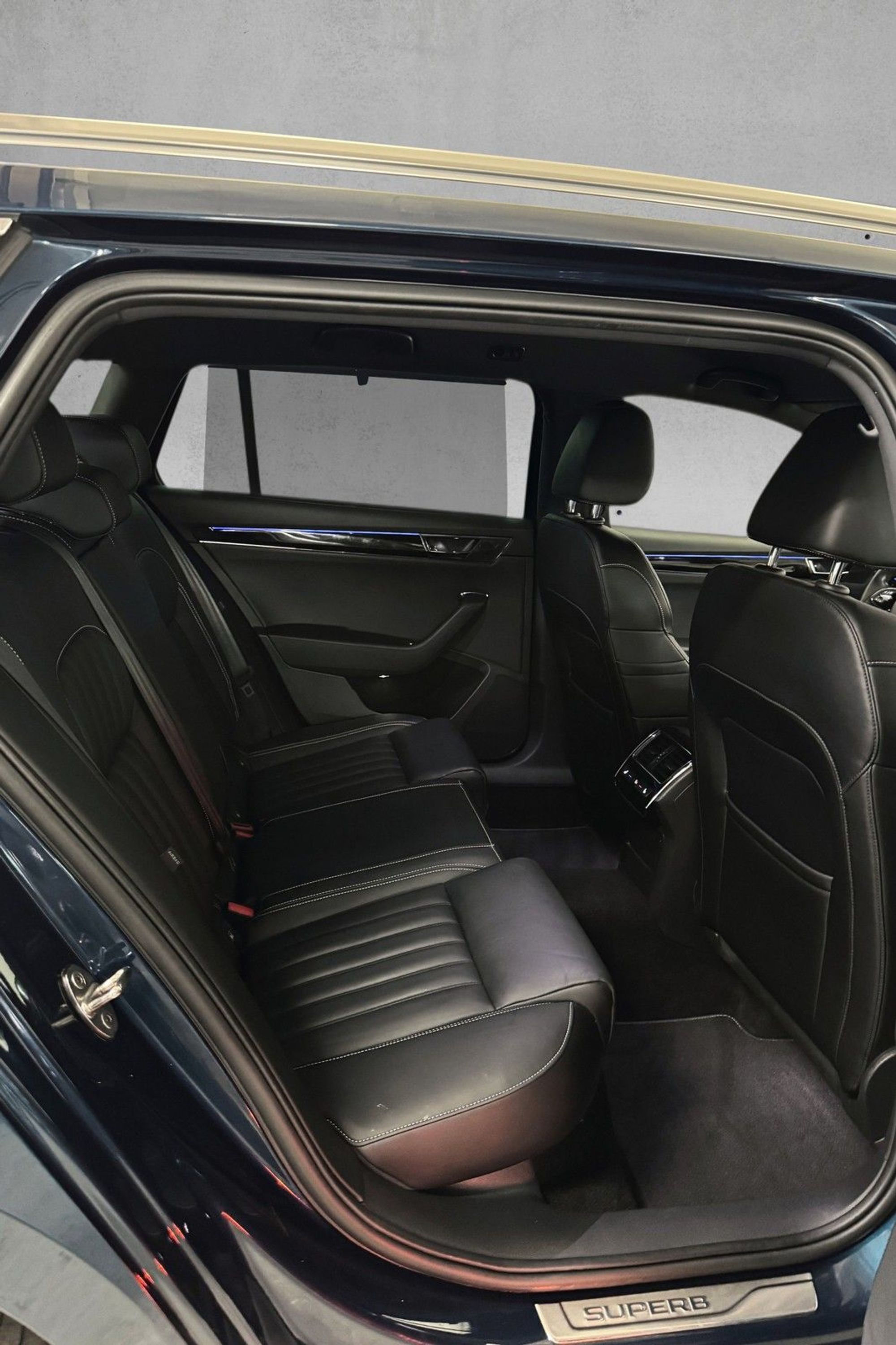 Škoda Superb iV Combi 1.4 TSI iV DSG Sequential, 218hp, 2023