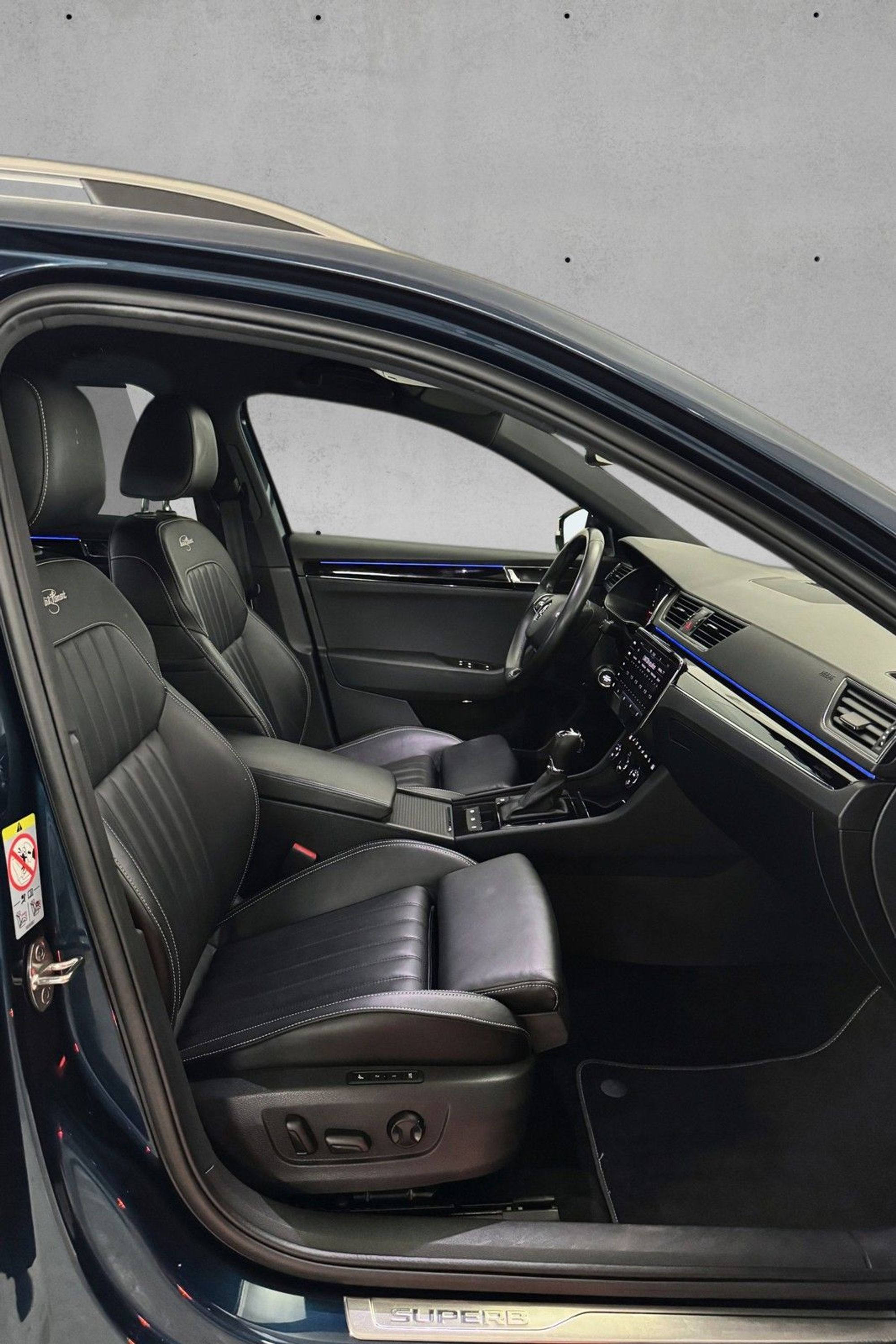 Škoda Superb iV Combi 1.4 TSI iV DSG Sequential, 218hp, 2023