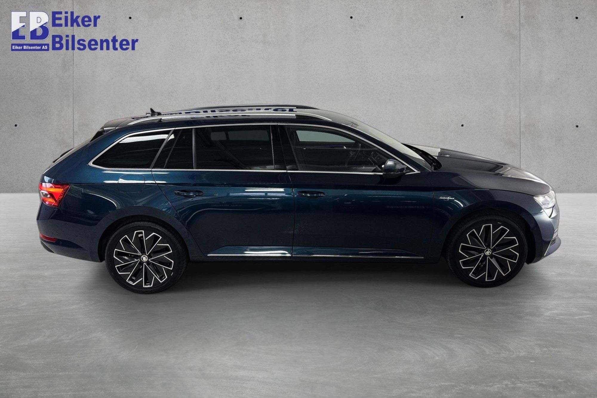 Škoda Superb iV Combi 1.4 TSI iV DSG Sequential, 218hp, 2023