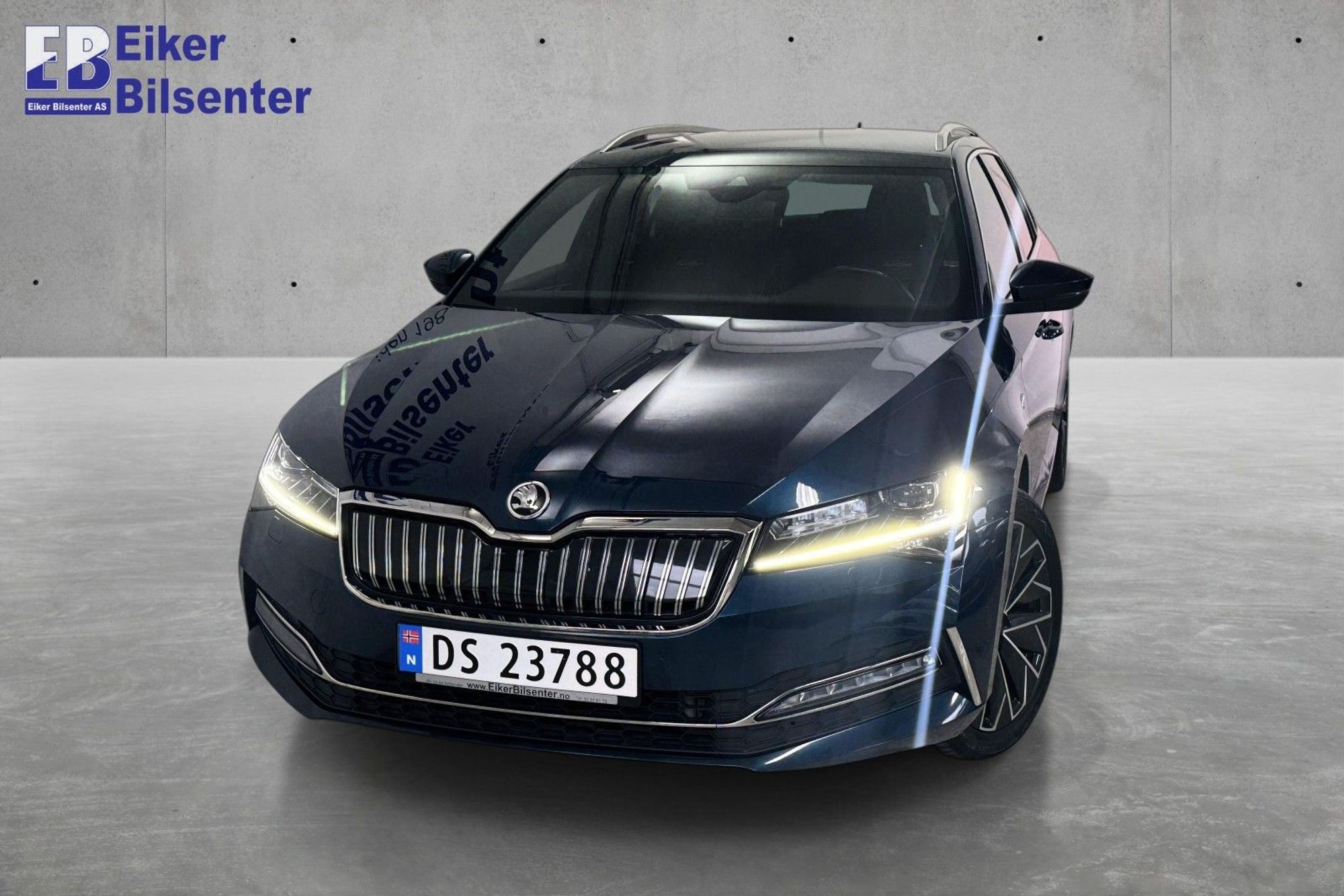 Škoda Superb iV Combi 1.4 TSI iV DSG Sequential, 218hp, 2023