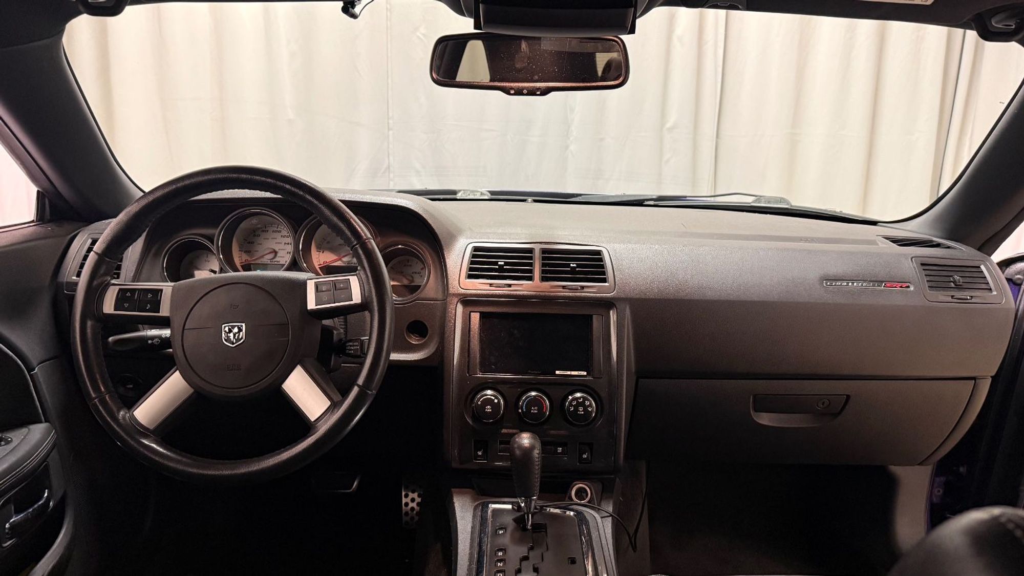 Dodge Challenger 6.1 V8 HEMI Automatic, 5-trins, 431ps, 2010