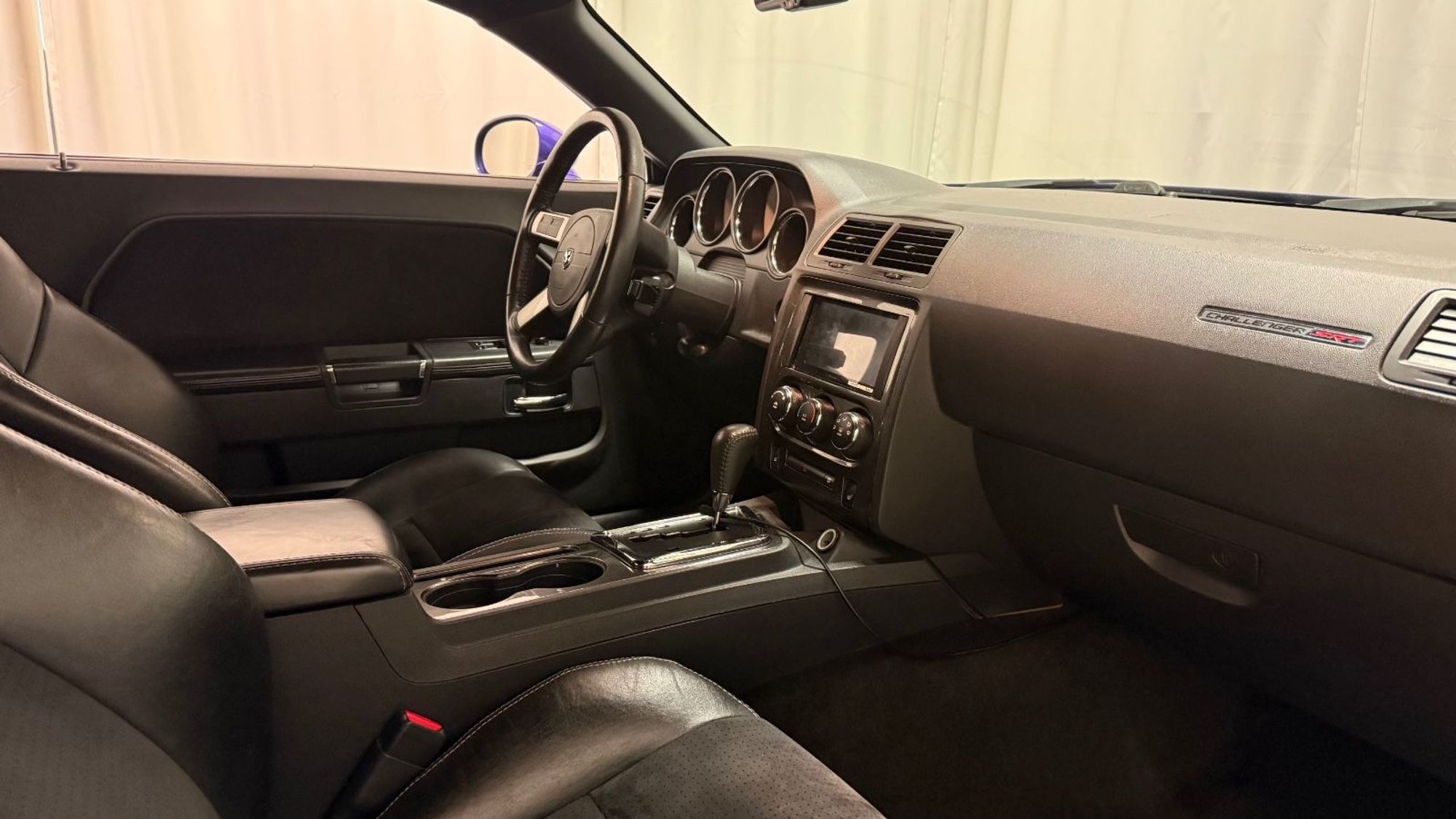 Dodge Challenger 6.1 V8 HEMI Automatic, 5-trins, 431ps, 2010