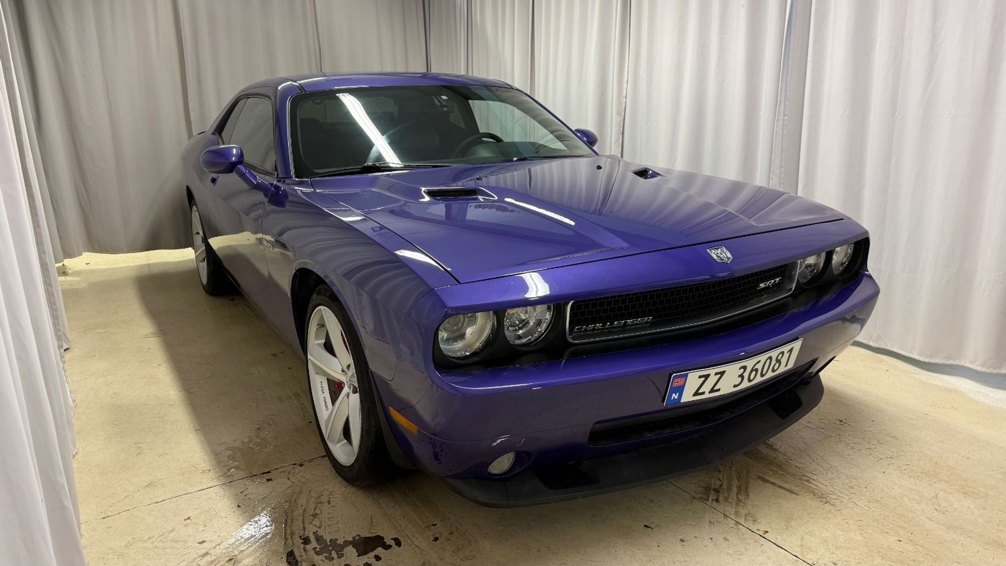 Dodge Challenger 6.1 V8 HEMI Automatic, 5-trins, 431ps, 2010