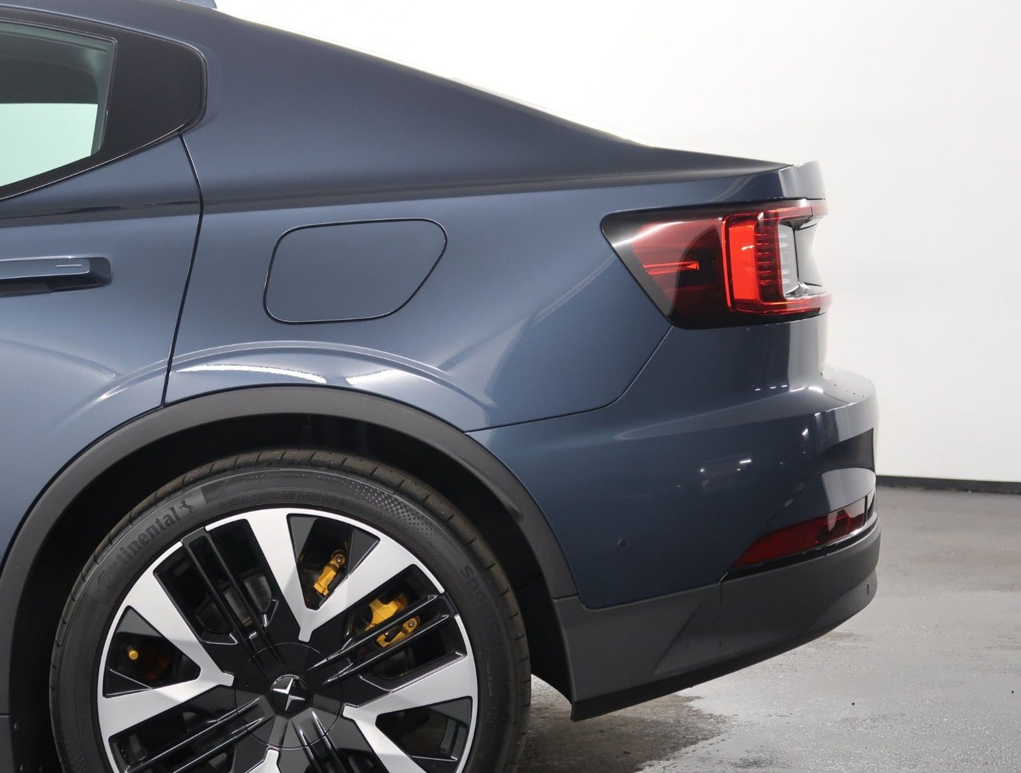 Polestar 2 Long range Dual motor Performance, 476ps, 2024