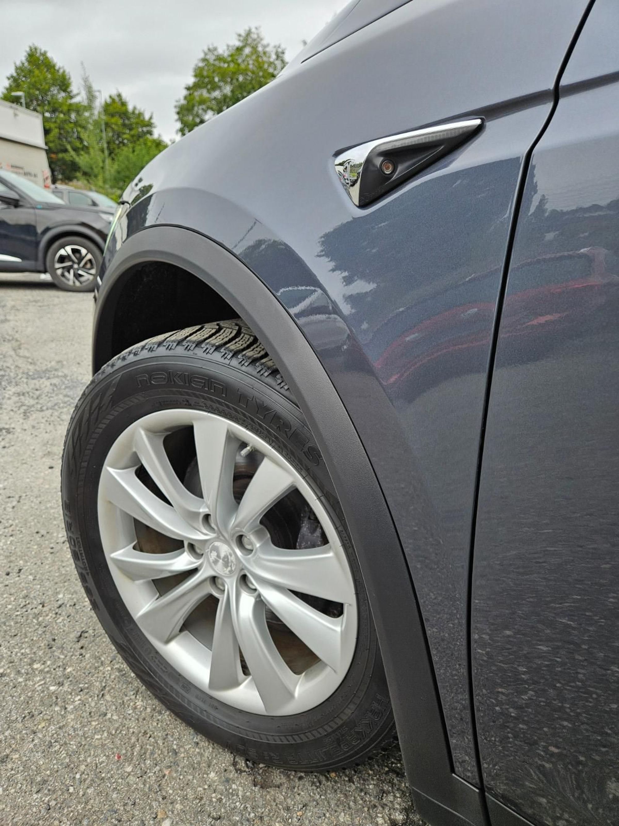 Tesla Model X Long Range, 423hp, 2020
