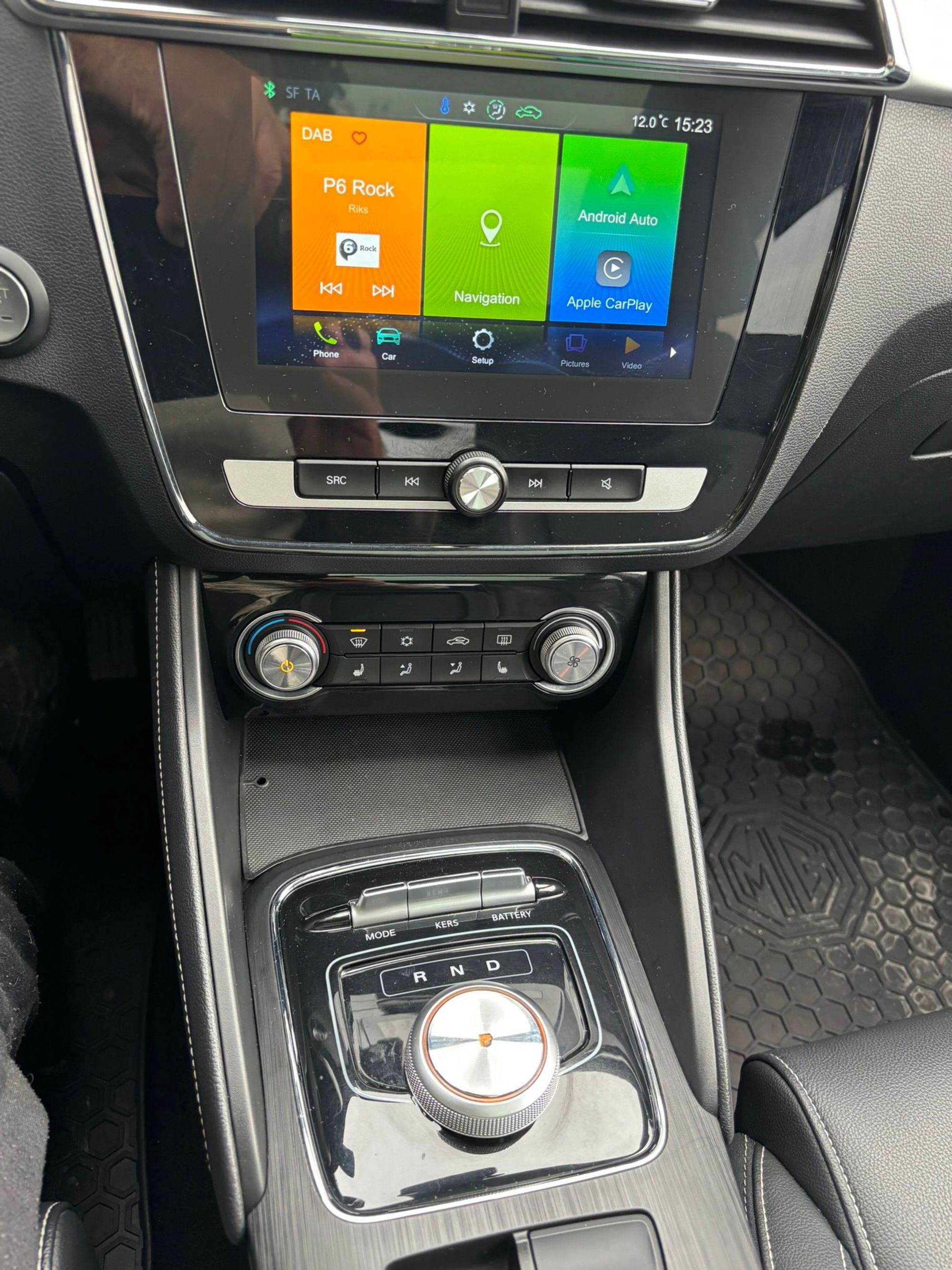 MG ZS EV, 143hp, 2020