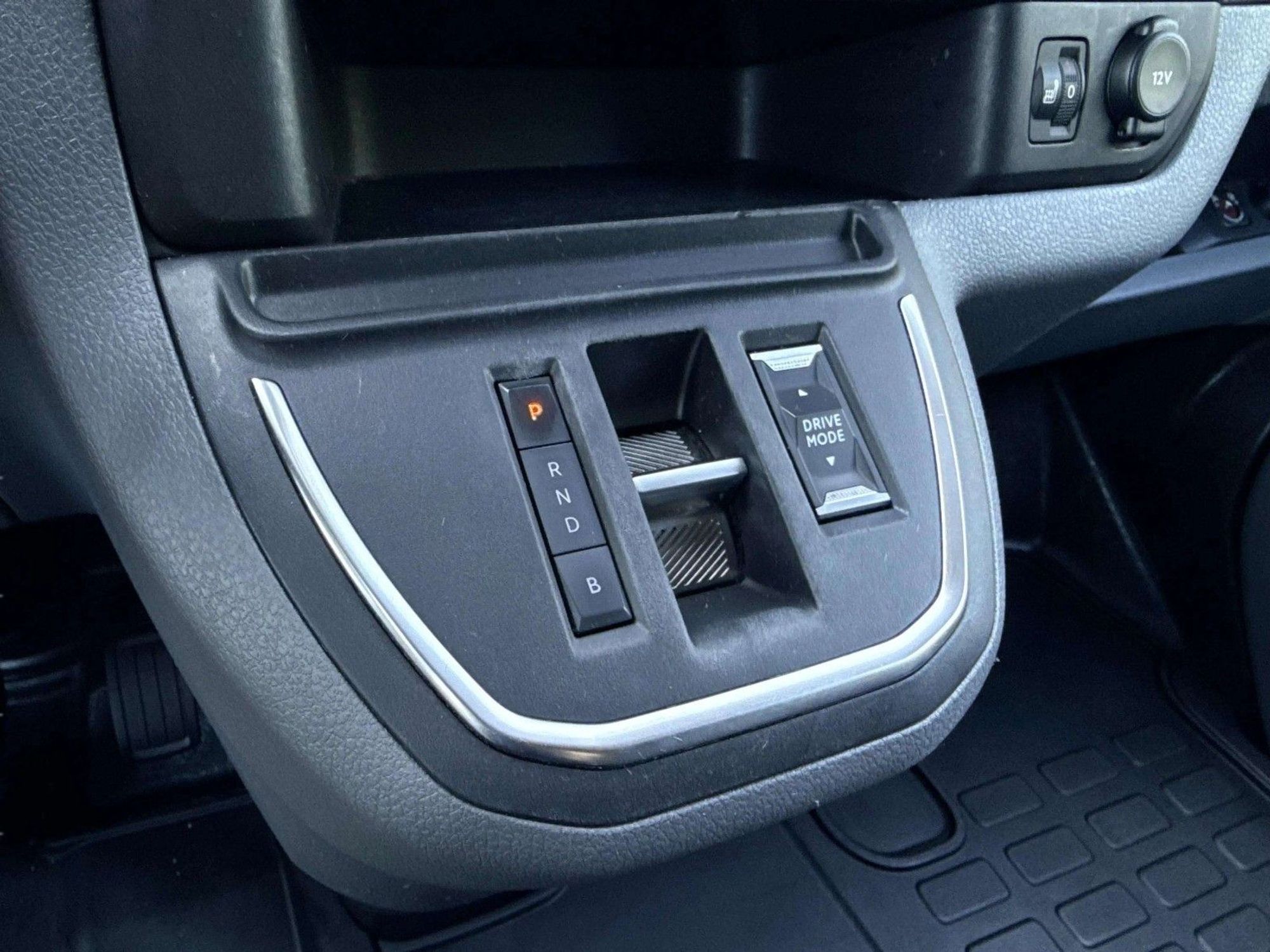 Citroën ë-Jumpy 75, 136ps, 2021