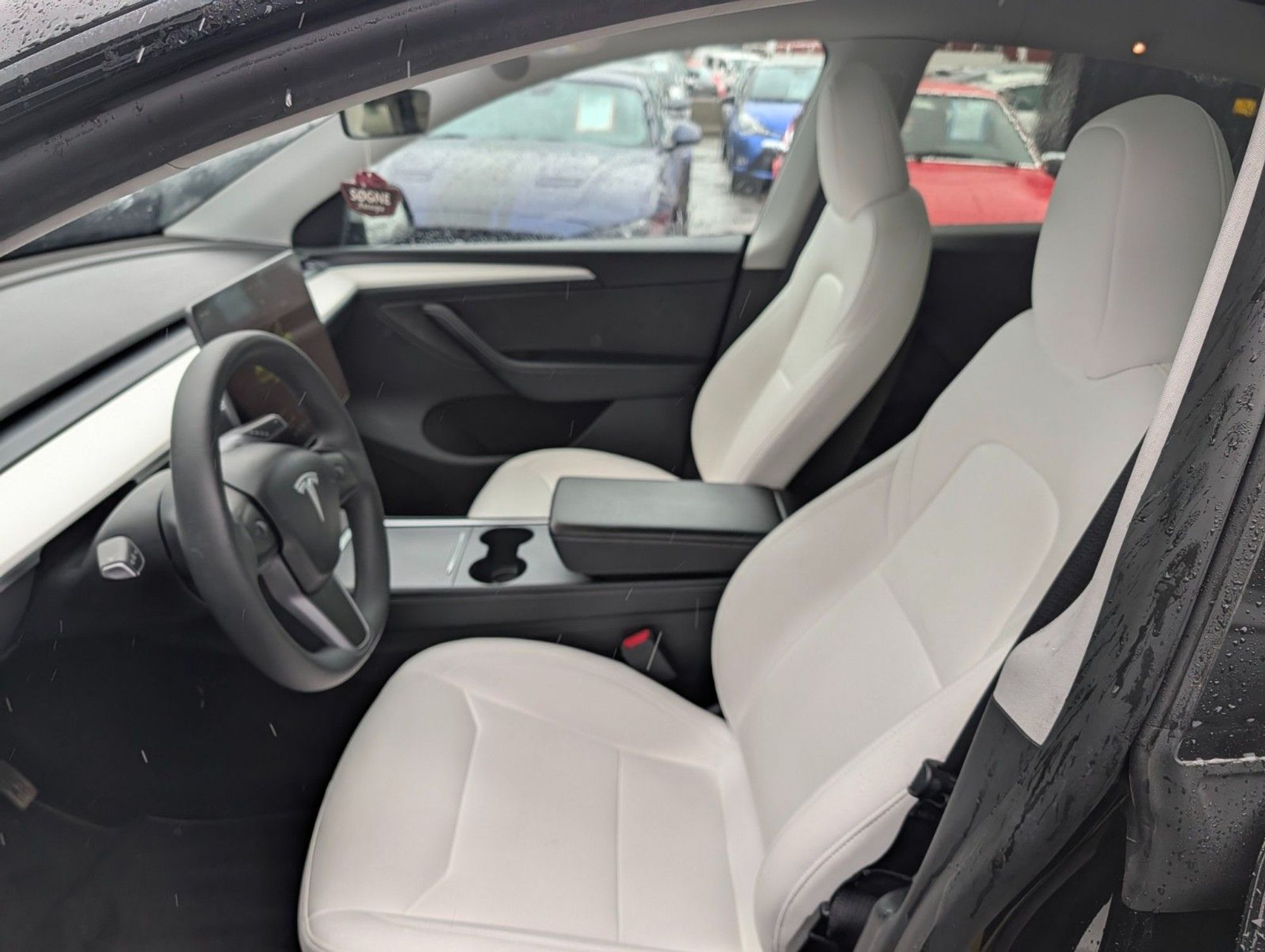 Tesla Model Y Long Range AWD, 514ps, 2024
