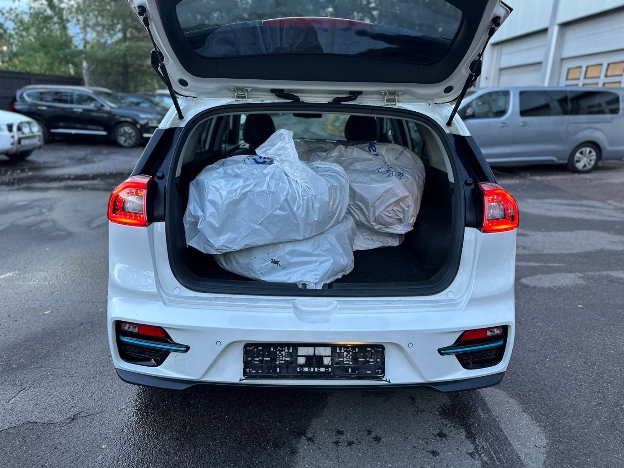Kia e-Niro 64 kWh, 204ps, 2019