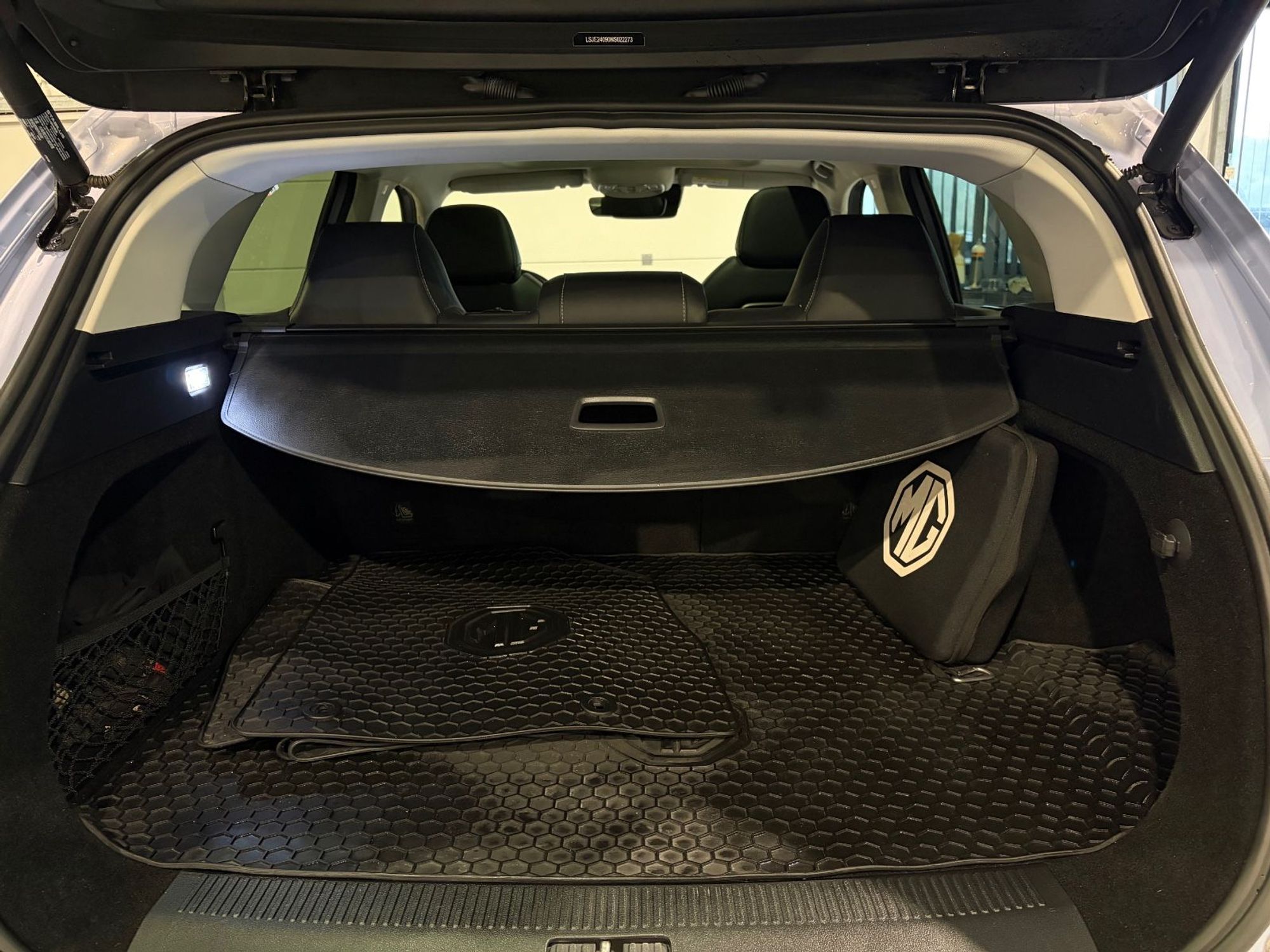 MG Marvel R Performance Automatic, 288hp, 2022