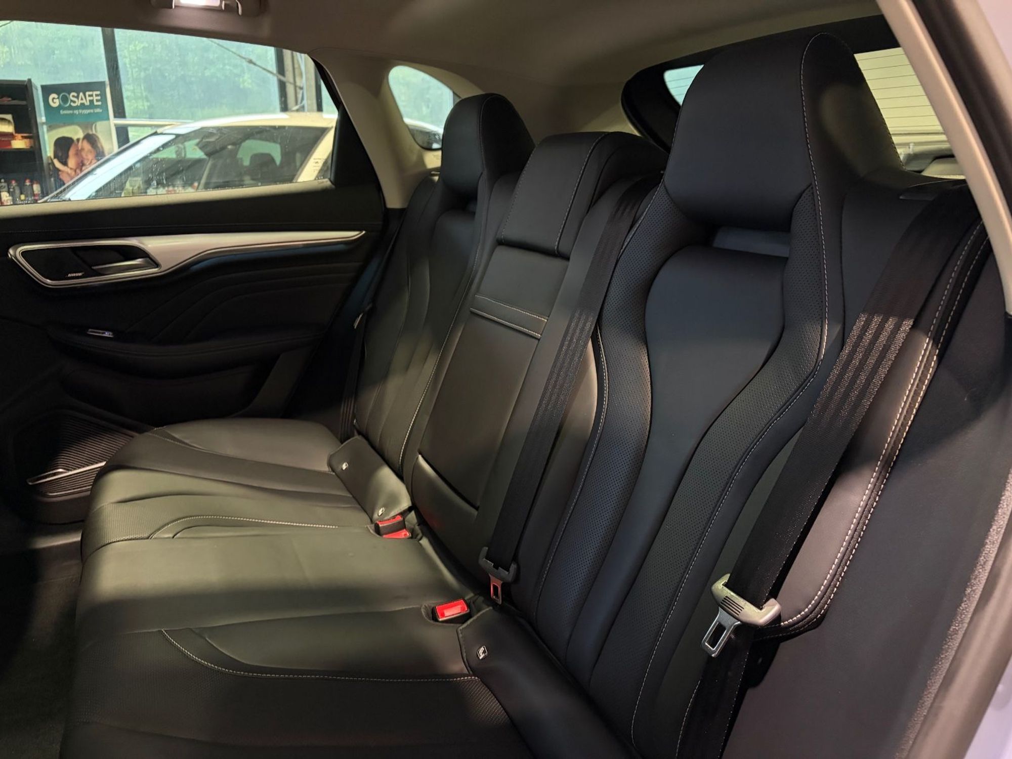 MG Marvel R Performance Automatic, 288hp, 2022