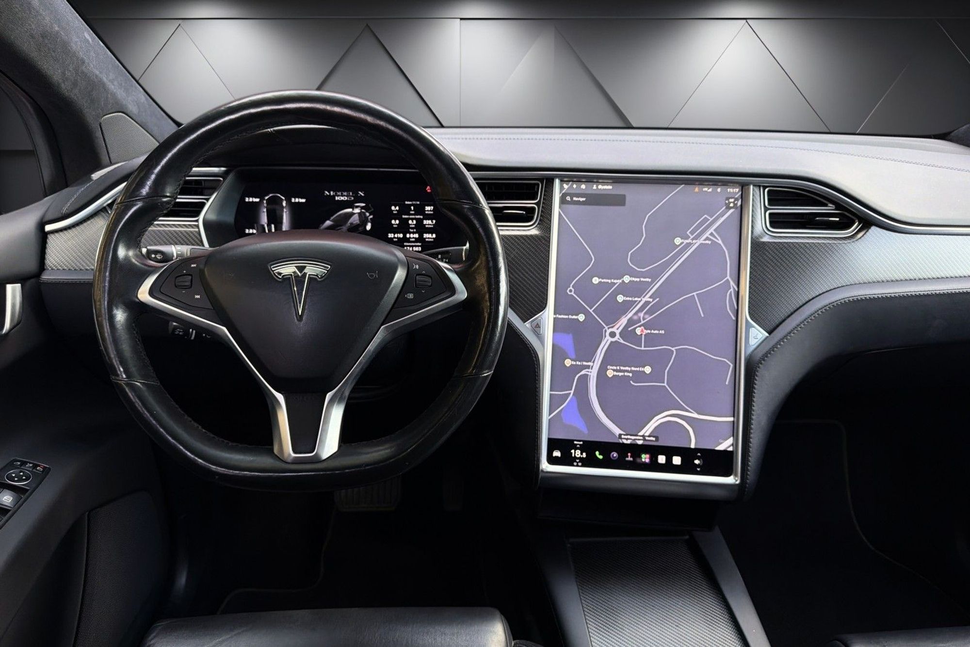 Tesla Model X 100D, 423hp, 2018