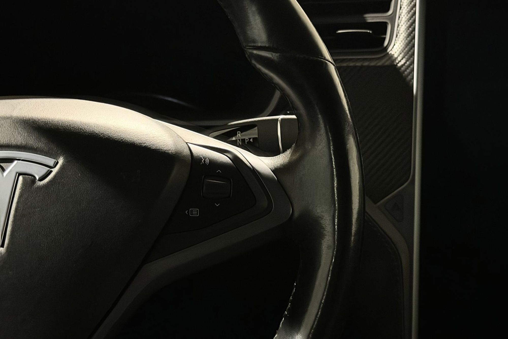 Tesla Model X 100D, 423hp, 2019