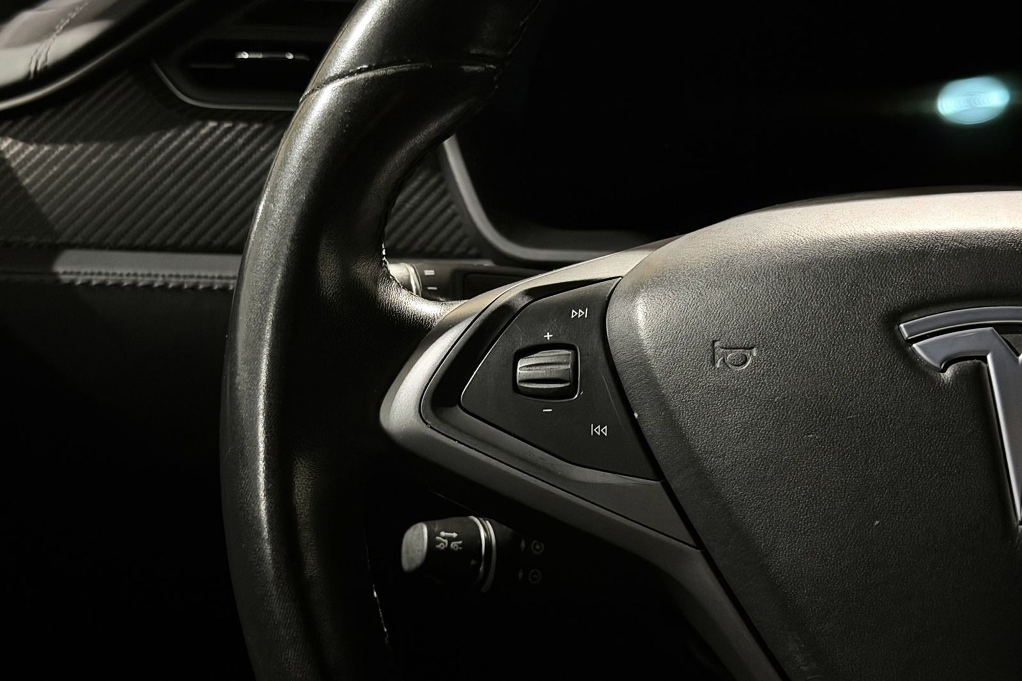 Tesla Model X 100D, 423hp, 2019