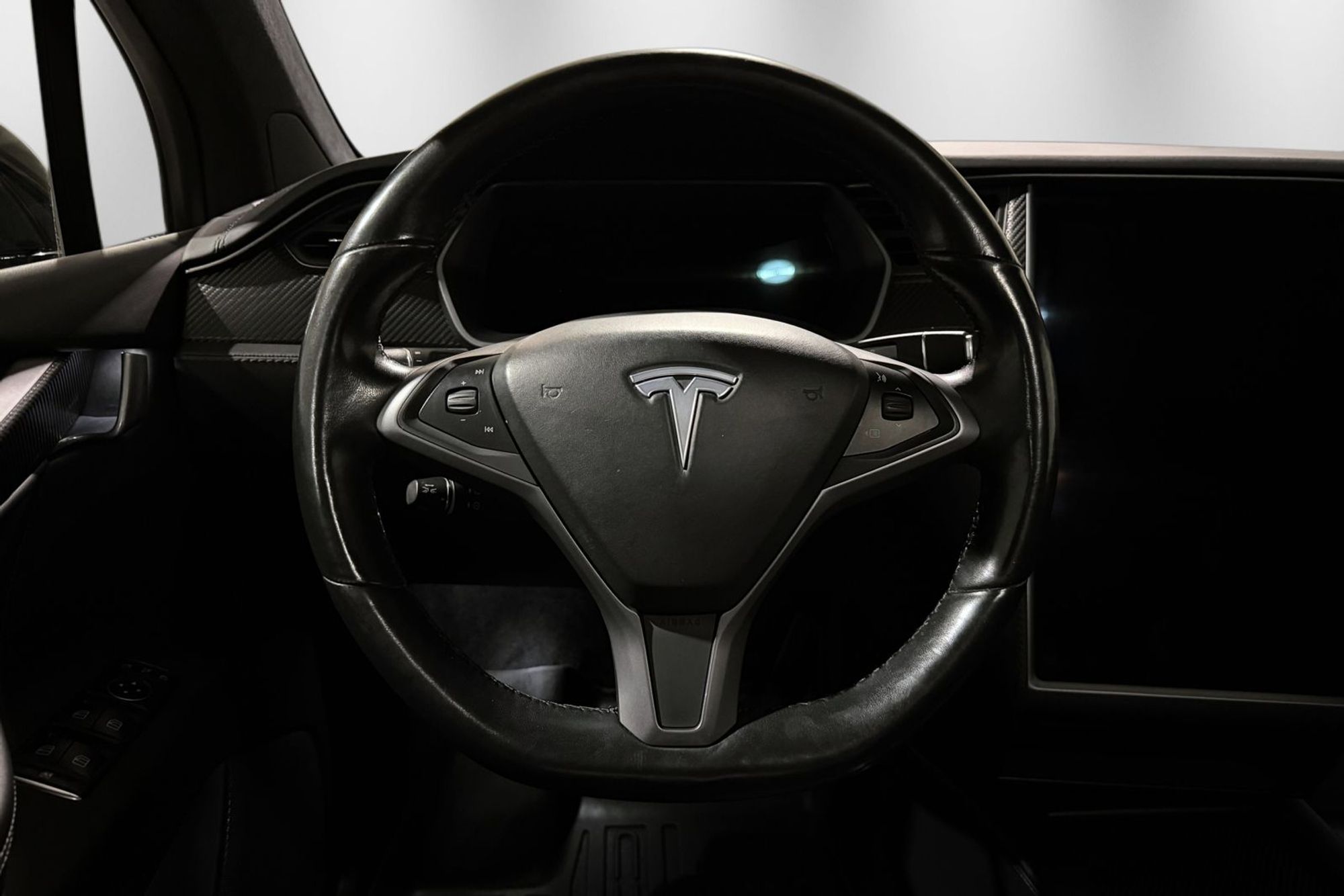 Tesla Model X 100D, 423hp, 2019