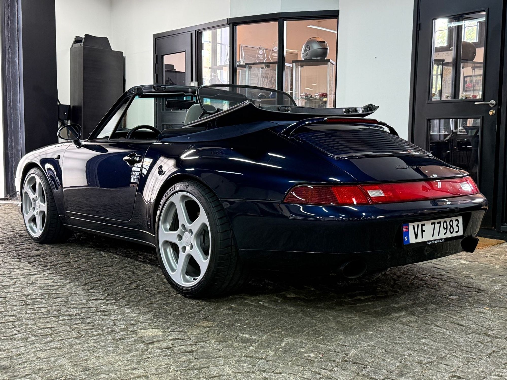 Porsche 911 Carrera Cabriolet Manual, 272hp, 1995