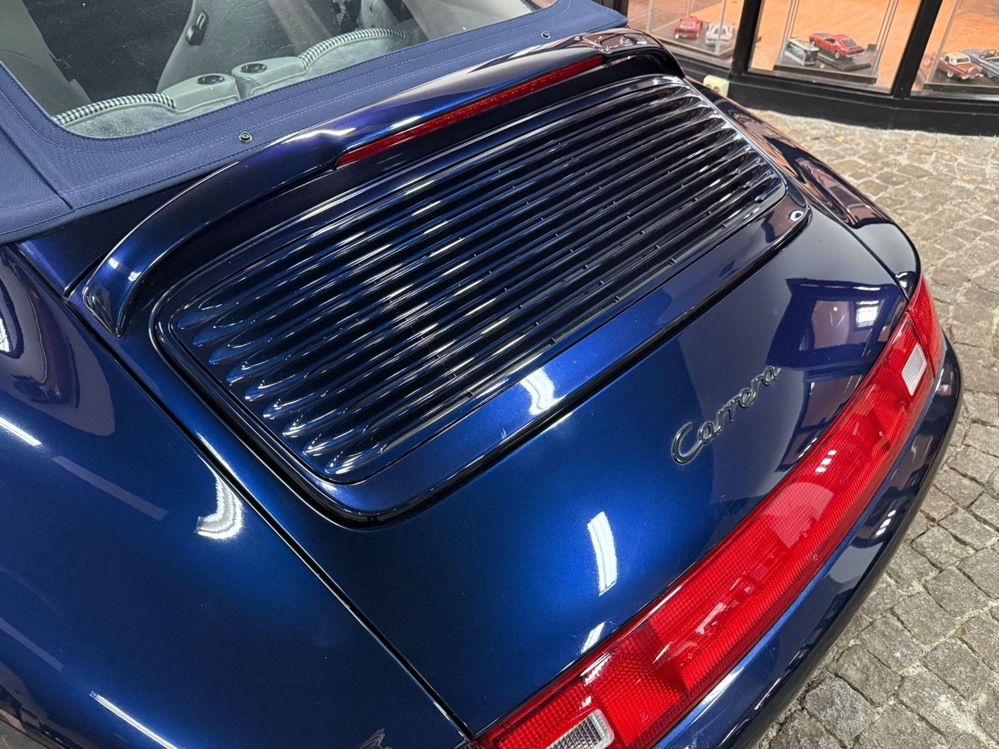 Porsche 911 Carrera Cabriolet Manual, 272hp, 1995