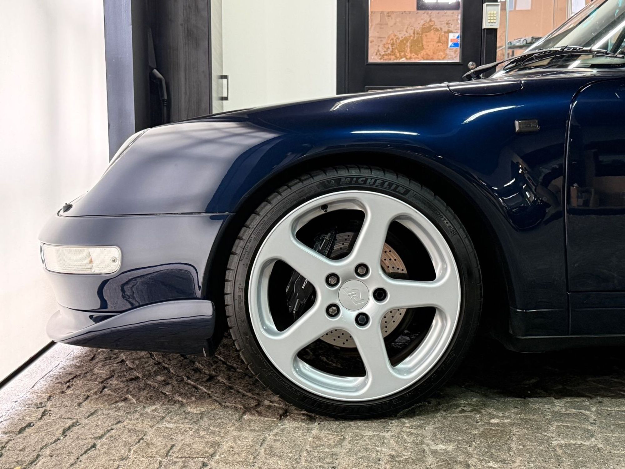 Porsche 911 Carrera Cabriolet Manual, 272hp, 1995