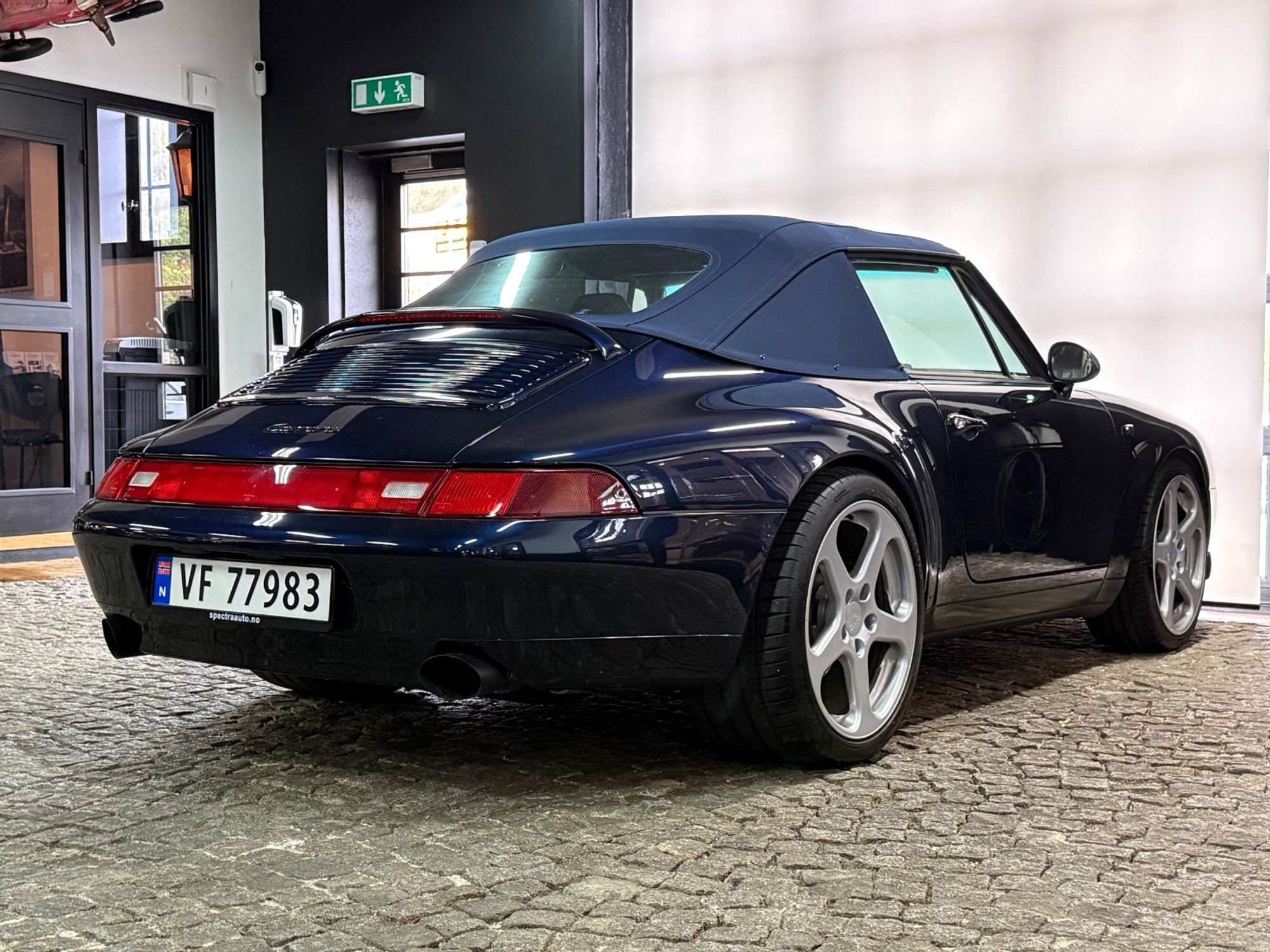 Porsche 911 Carrera Cabriolet Manual, 272hp, 1995