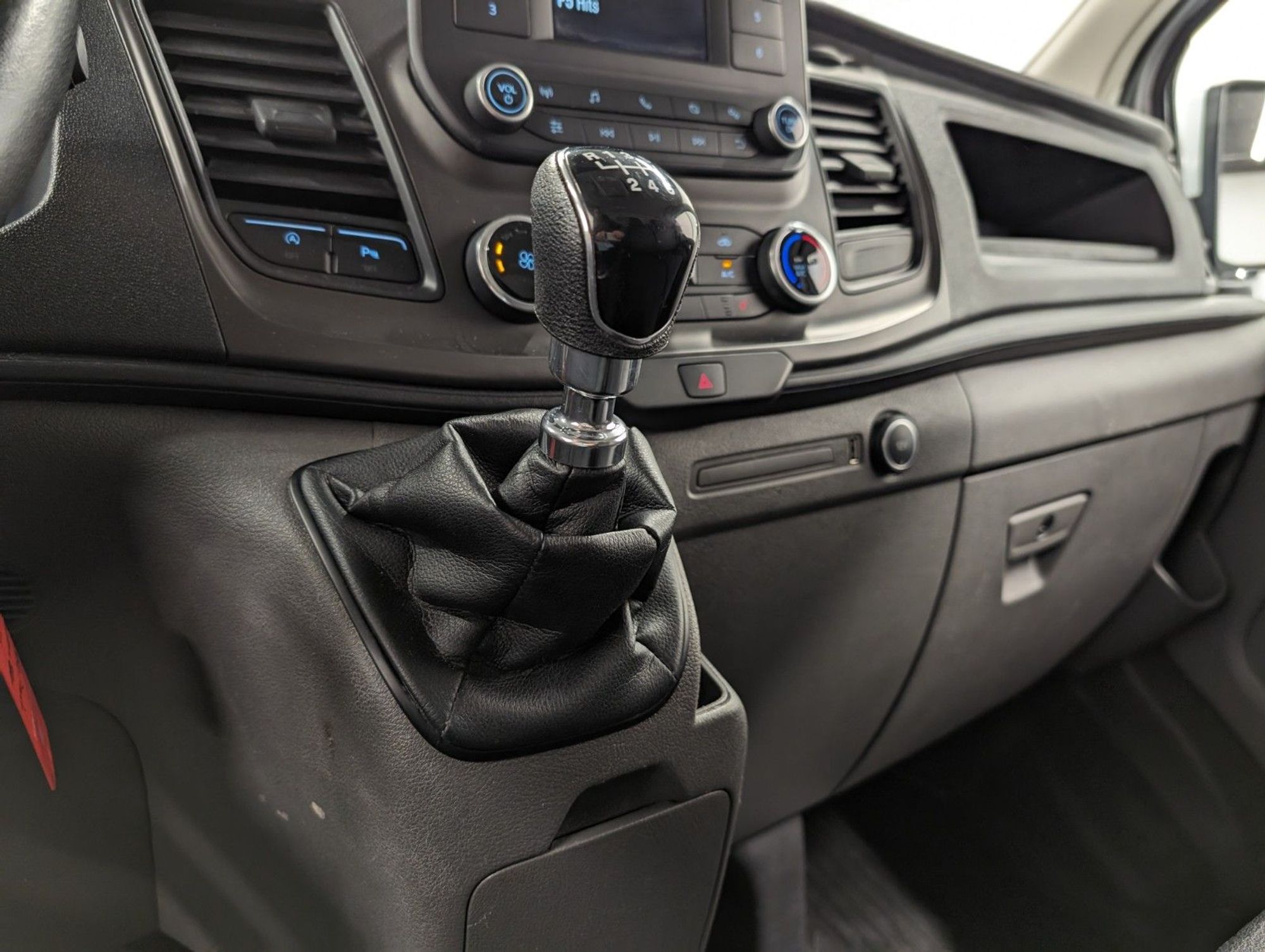 Ford Transit Custom 340 2.0 EcoBlue SelectShift, 6-trins, 130ps, 2020