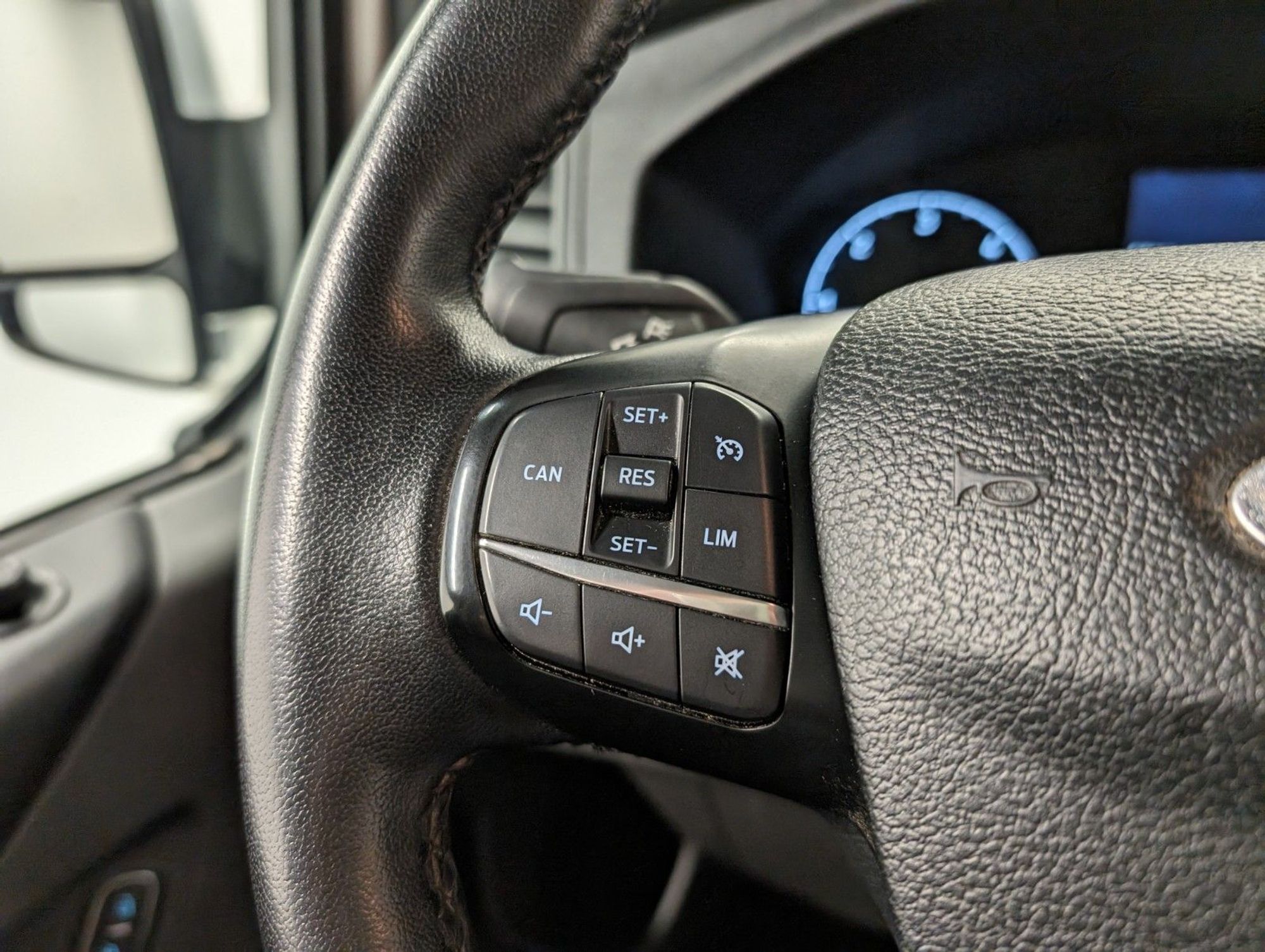 Ford Transit Custom 340 2.0 EcoBlue SelectShift, 6-trins, 130ps, 2020