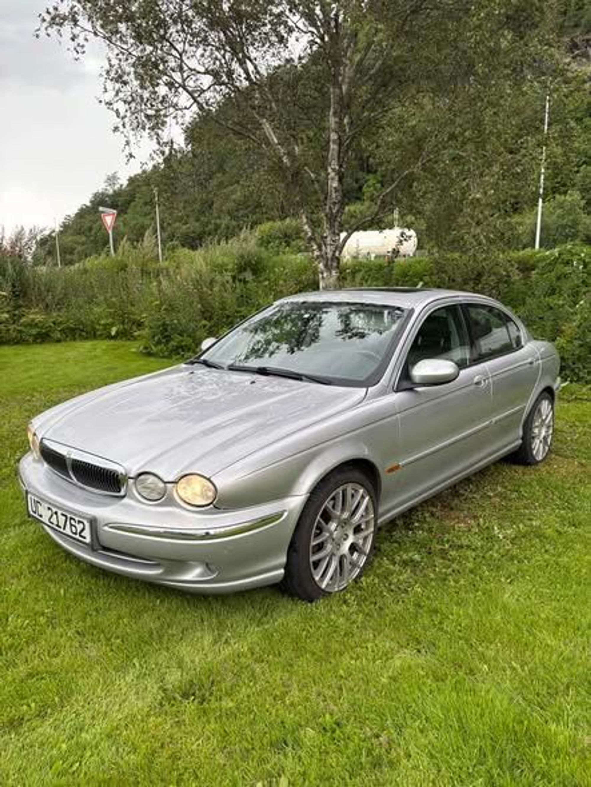 Jaguar X-Type 2.5 V6 4x4 Automatic, 196hp, 2001