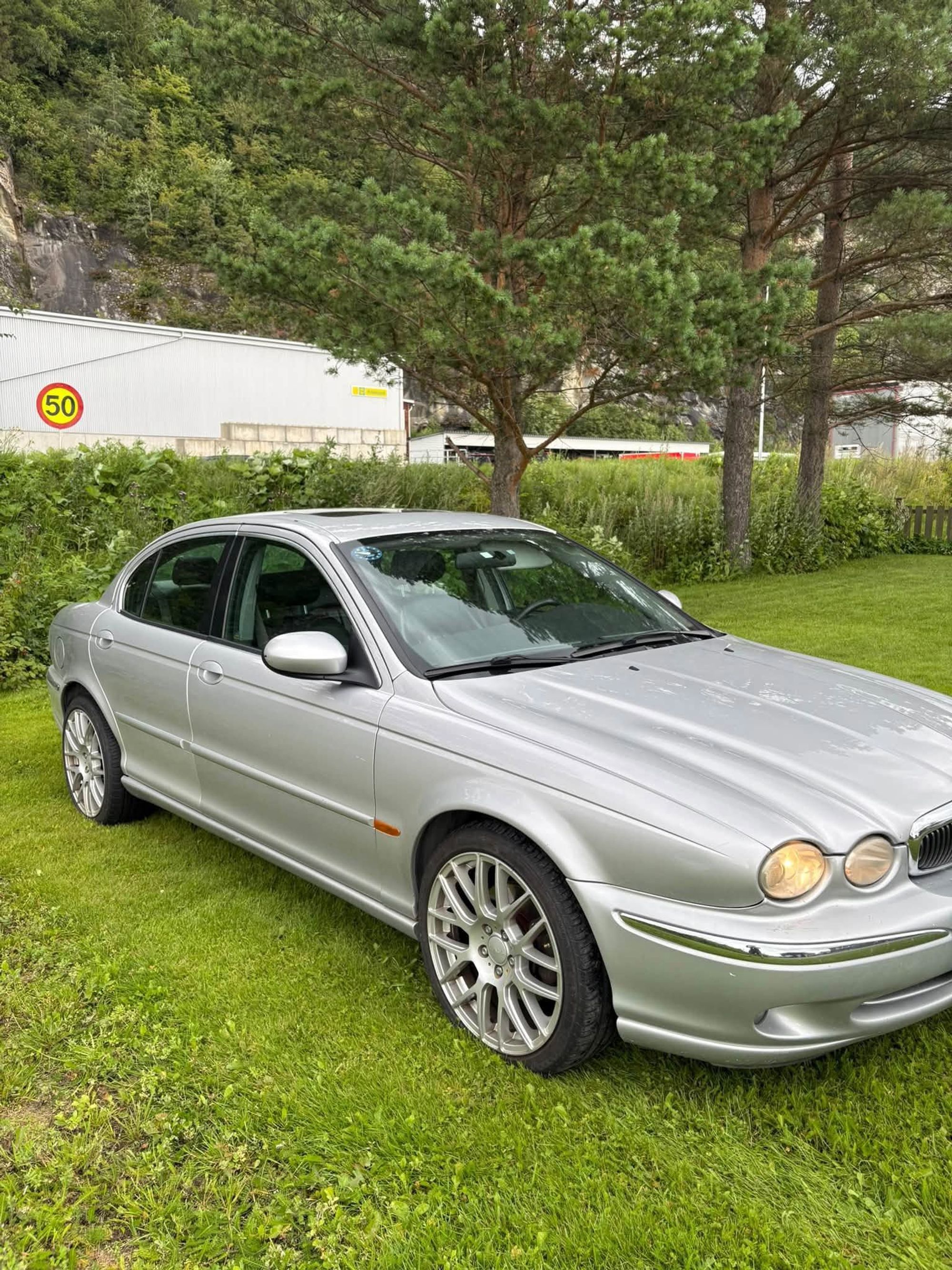 Jaguar X-Type 2.5 V6 4x4 Automatic, 196hp, 2001