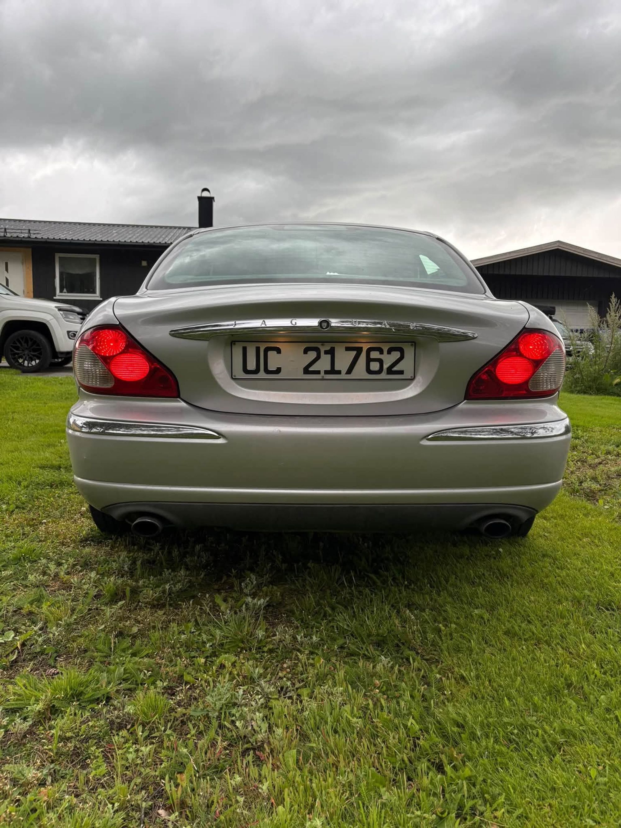 Jaguar X-Type 2.5 V6 4x4 Automatic, 196hp, 2001