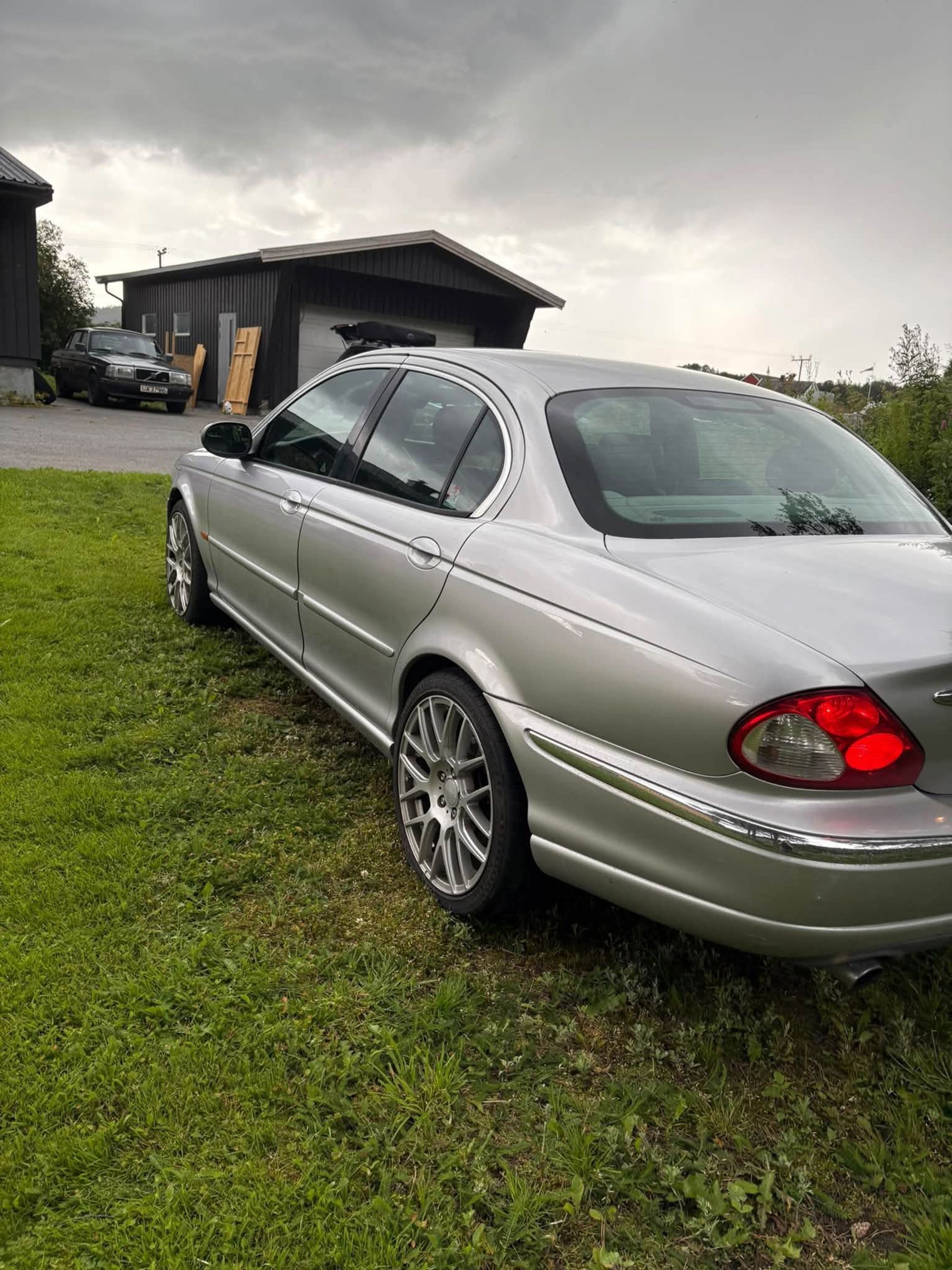 Jaguar X-Type 2.5 V6 4x4 Automatic, 196hp, 2001