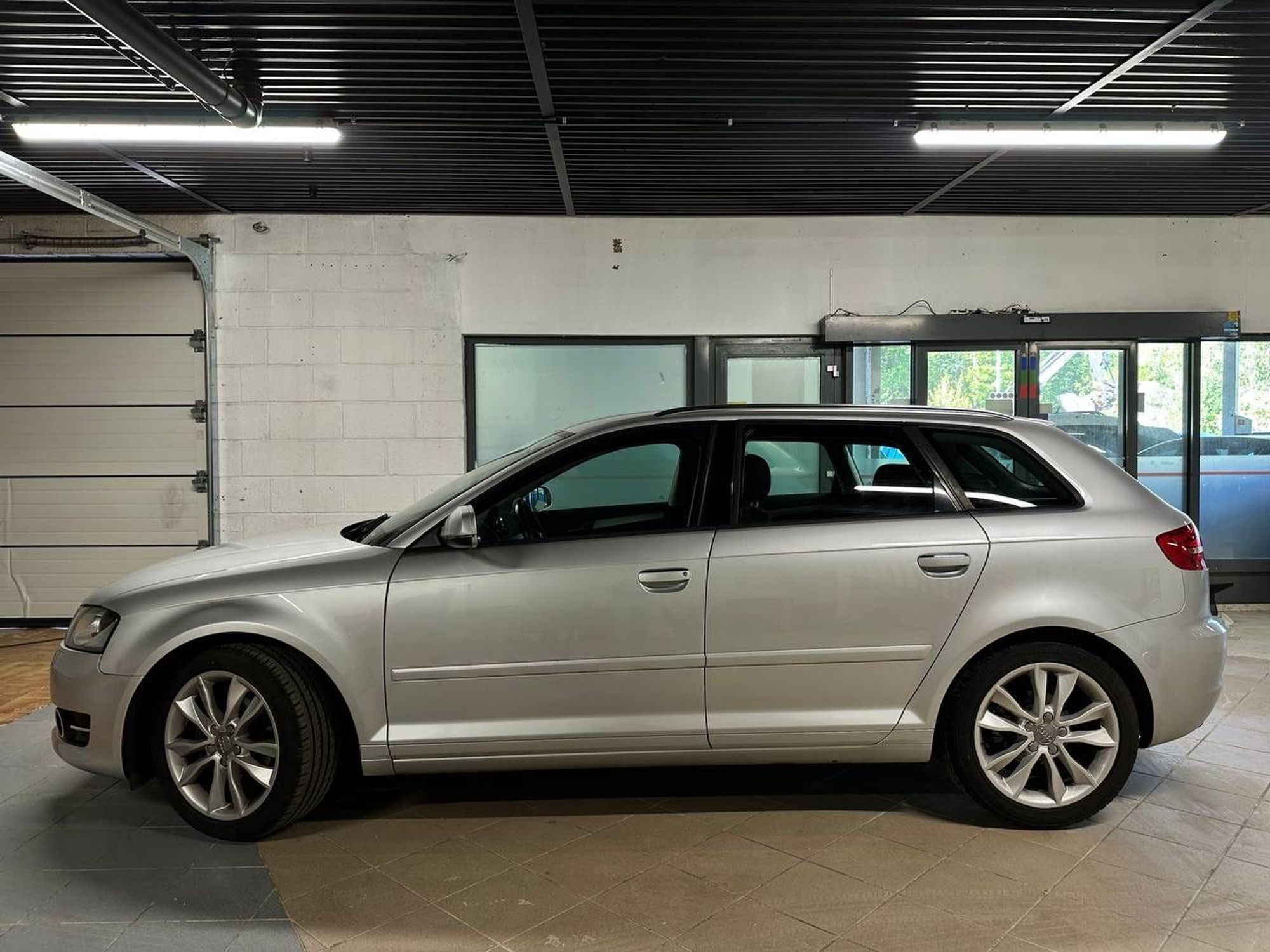 Audi A3 Sportback 1.6 TDI  Manual, 105hp, 2012