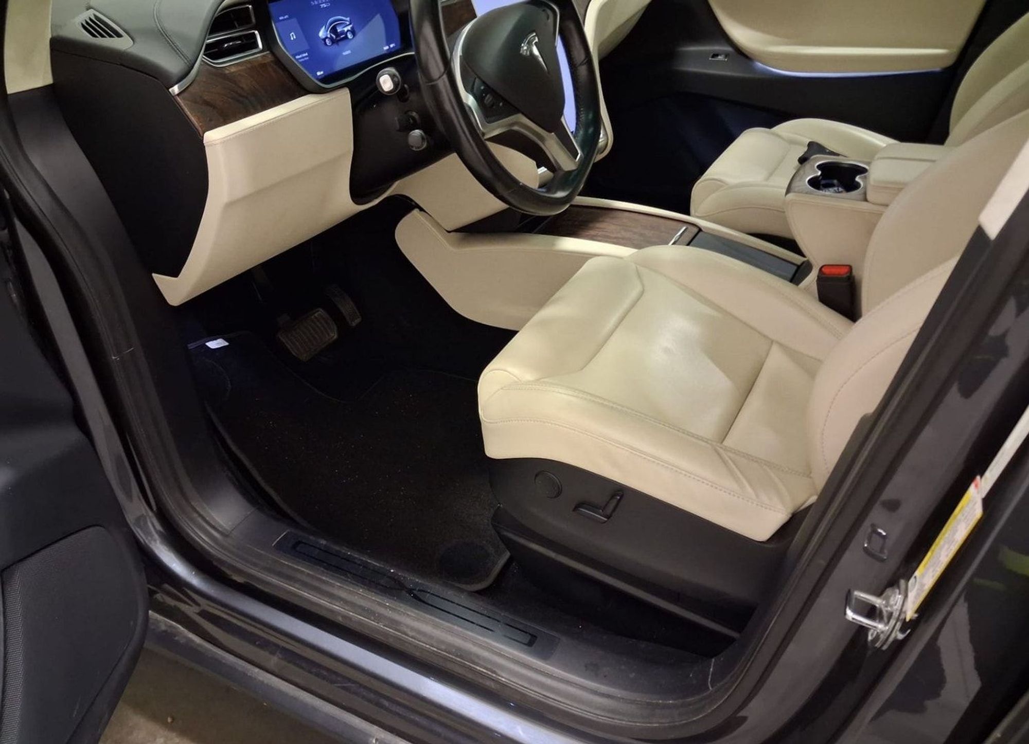 Tesla Model X 75D, 525hp, 2017